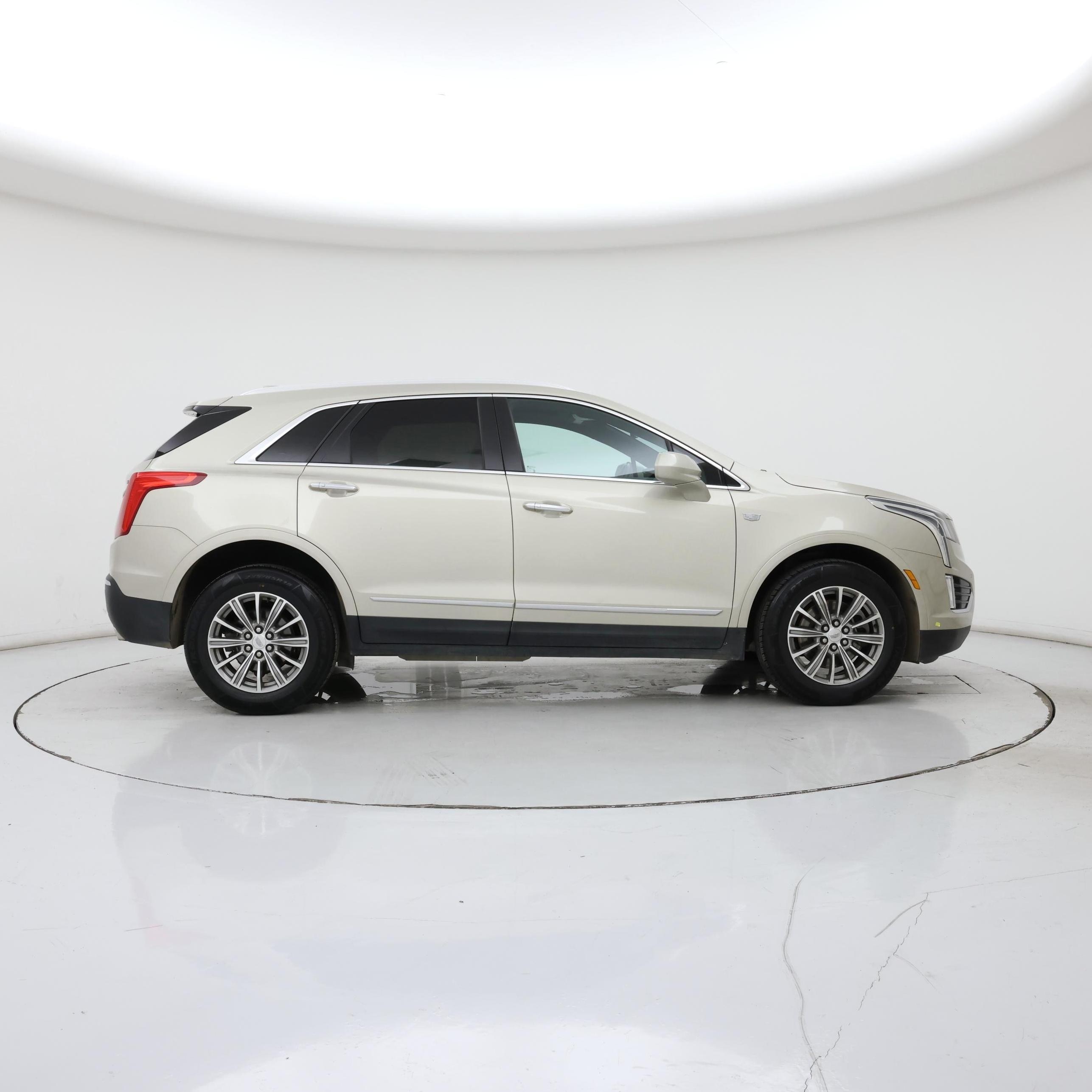 Thumbnail: 2017 Cadillac XT5 - 7