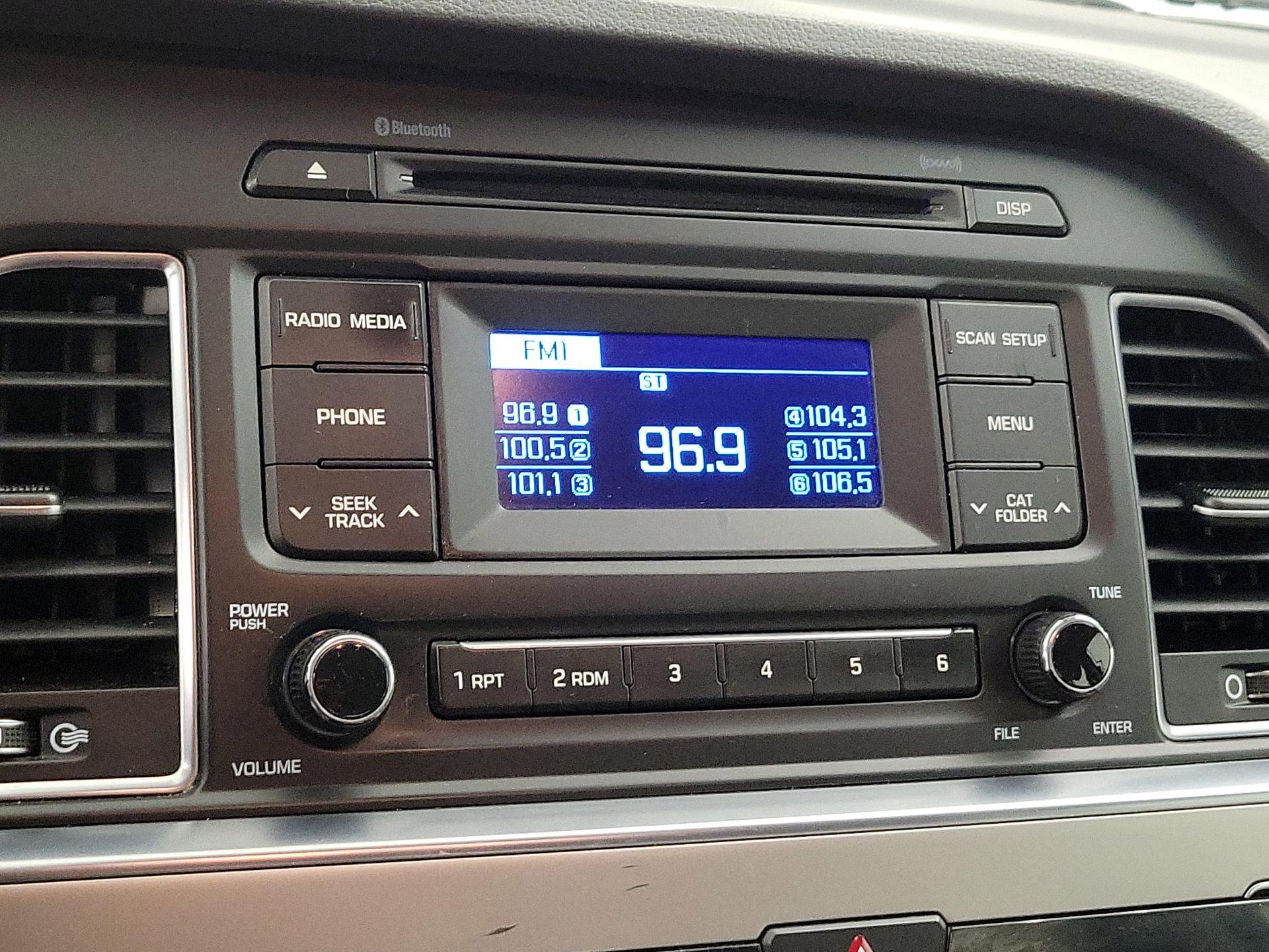 Thumbnail: 2015 Hyundai Sonata - 14