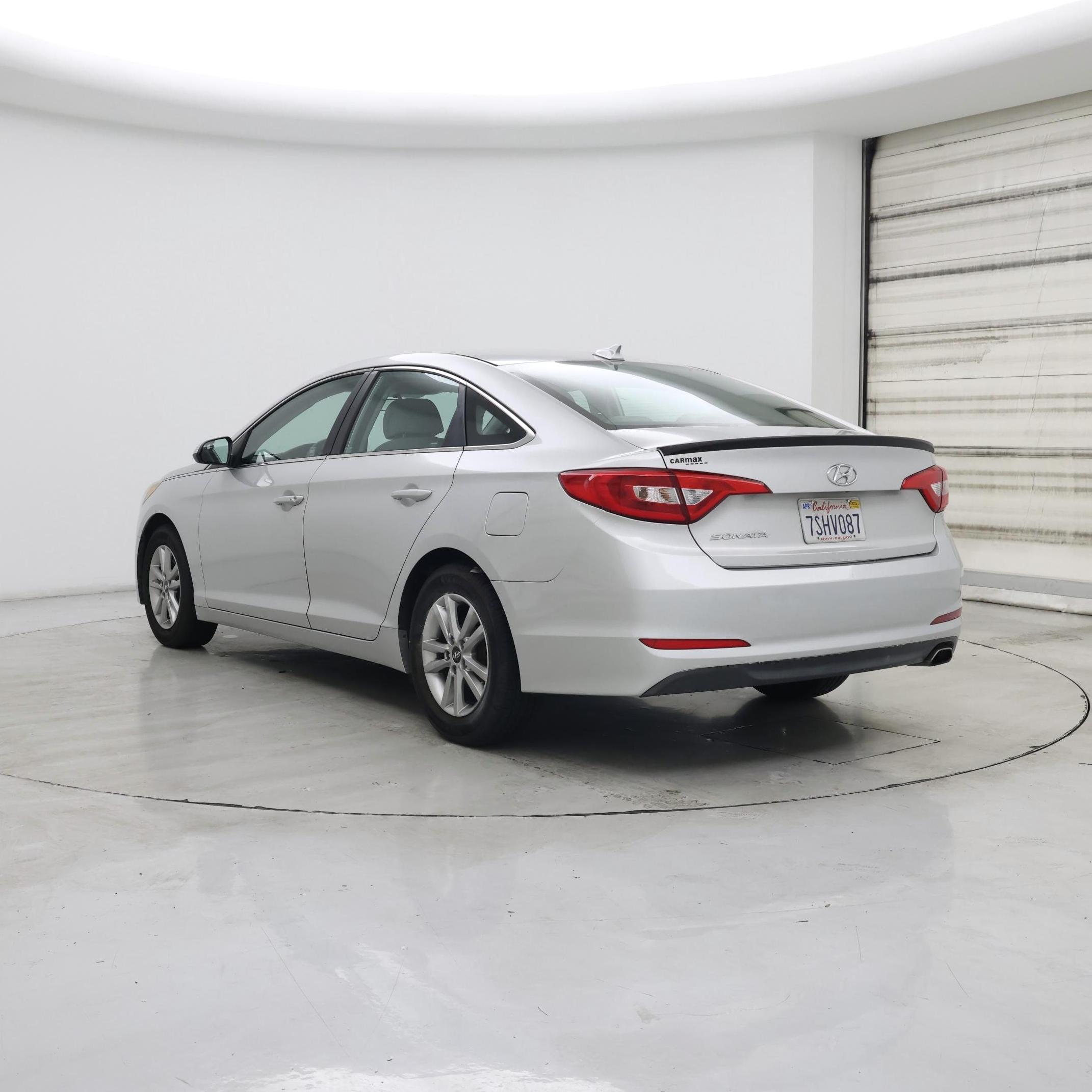 Thumbnail: 2015 Hyundai Sonata - 2