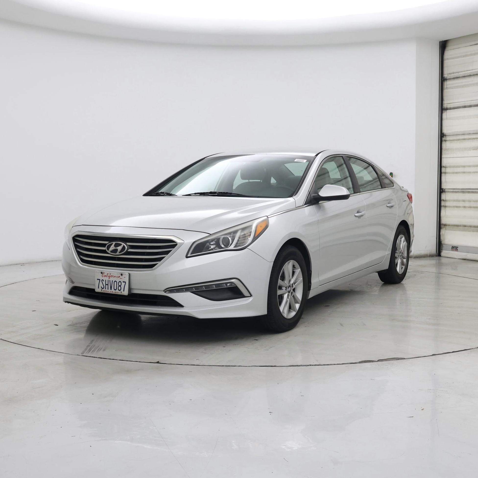 Thumbnail: 2015 Hyundai Sonata - 4