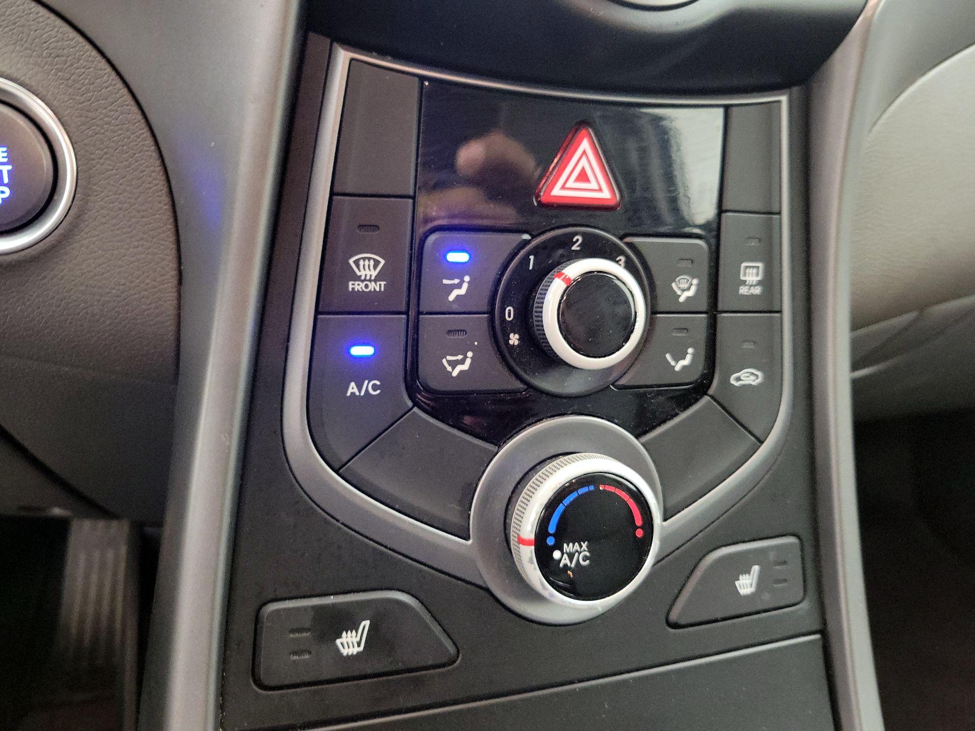 Thumbnail: 2014 Hyundai Elantra - 16