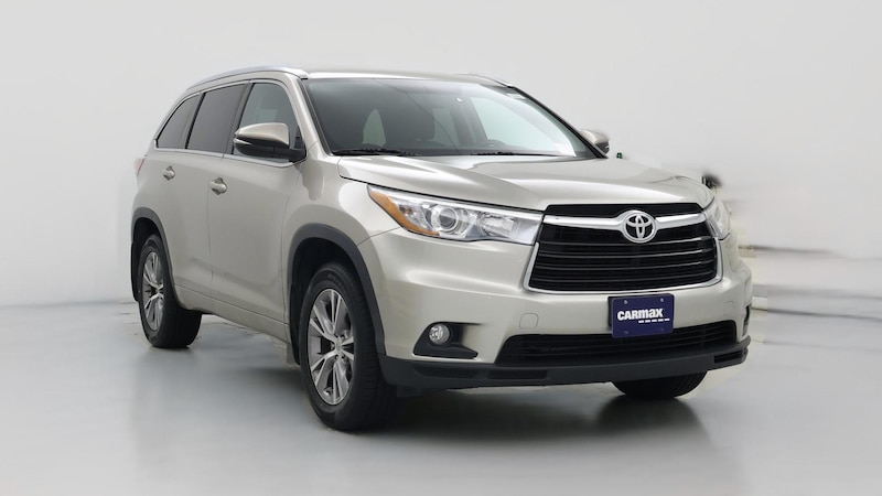 2015 Toyota Highlander XLE Hero Image