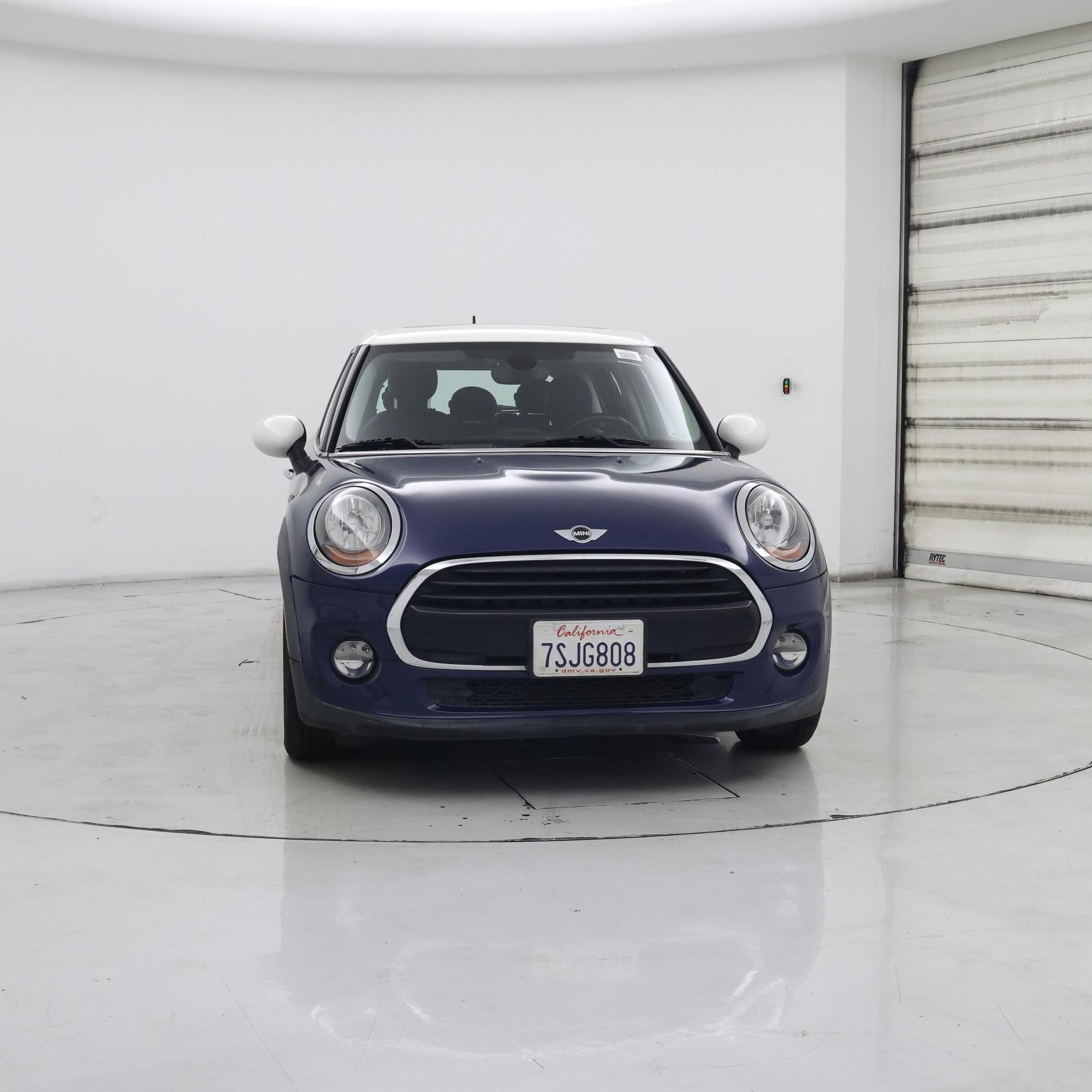 Thumbnail: 2016 MINI Cooper Hardtop - 5