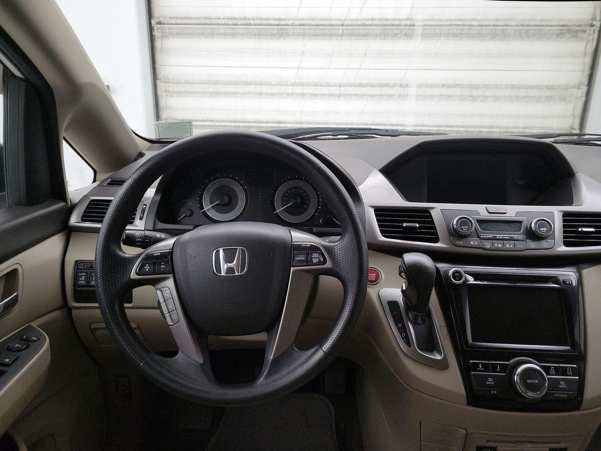 Thumbnail: 2016 Honda Odyssey - 10