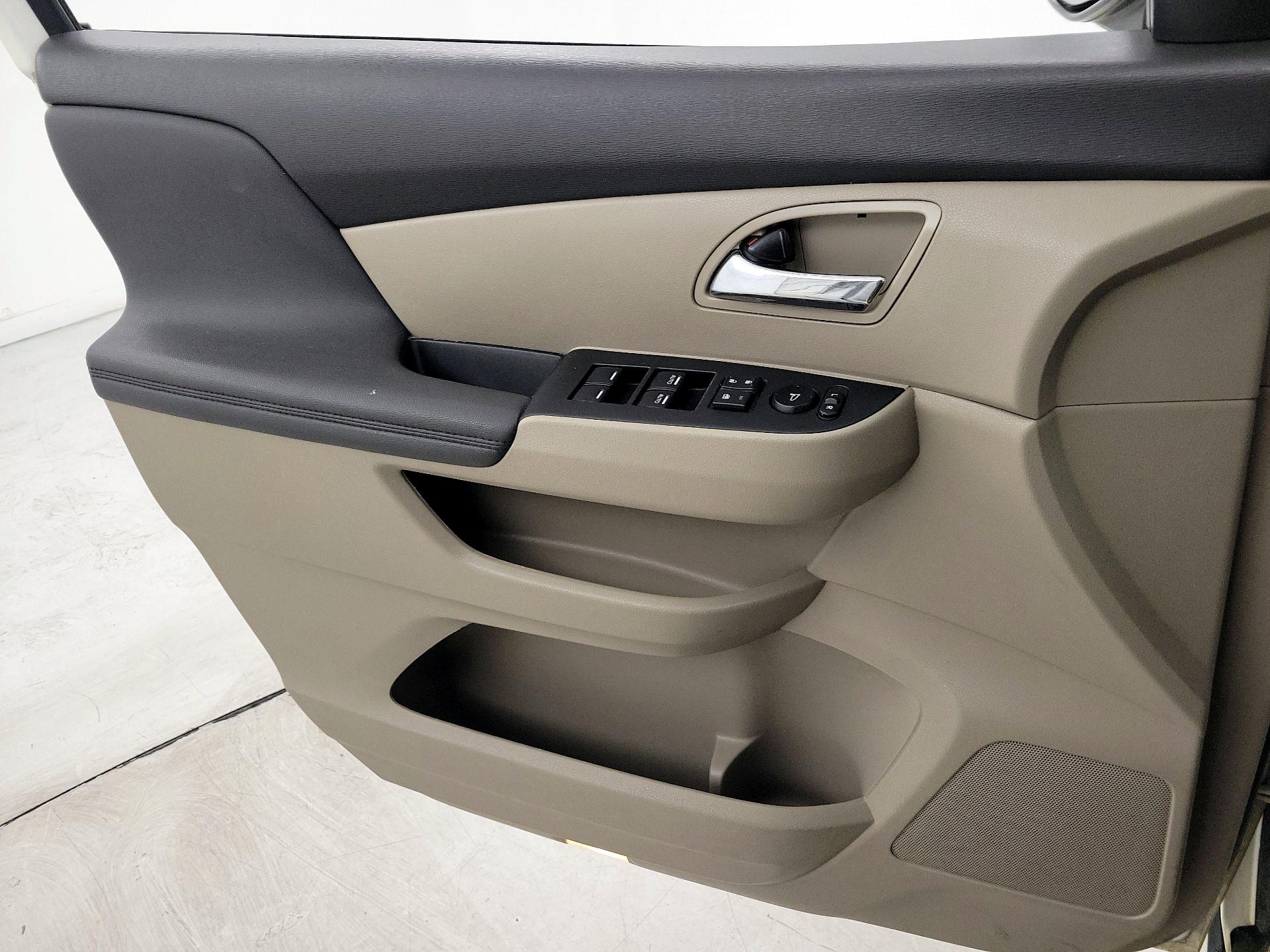 Thumbnail: 2016 Honda Odyssey - 12