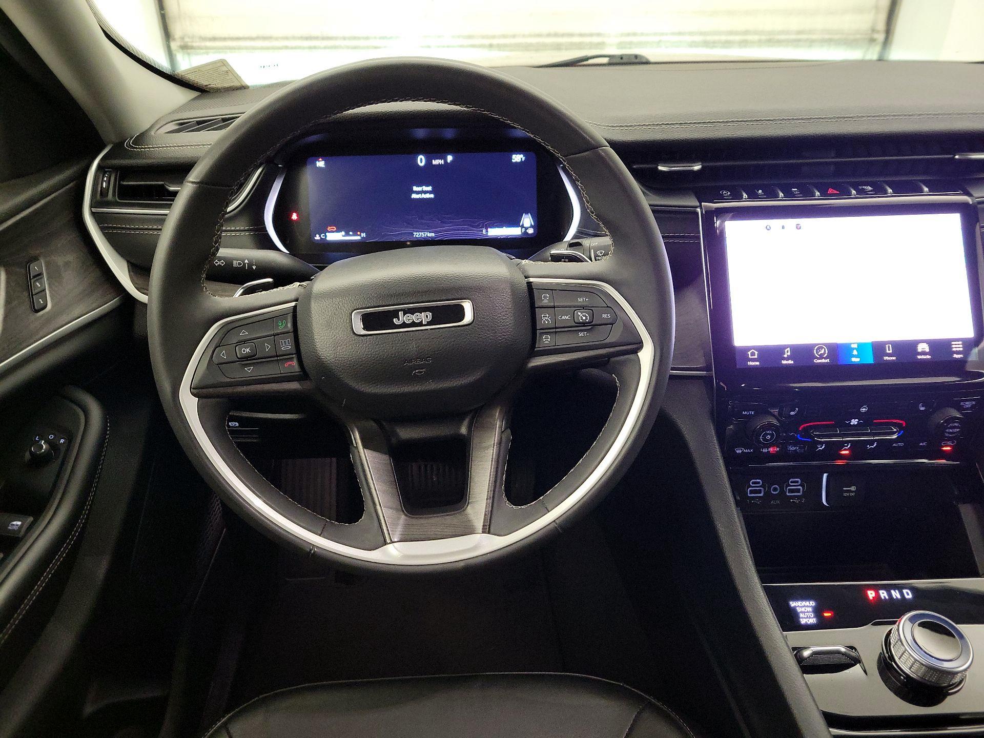 Thumbnail: 2023 Jeep Grand Cherokee - 10