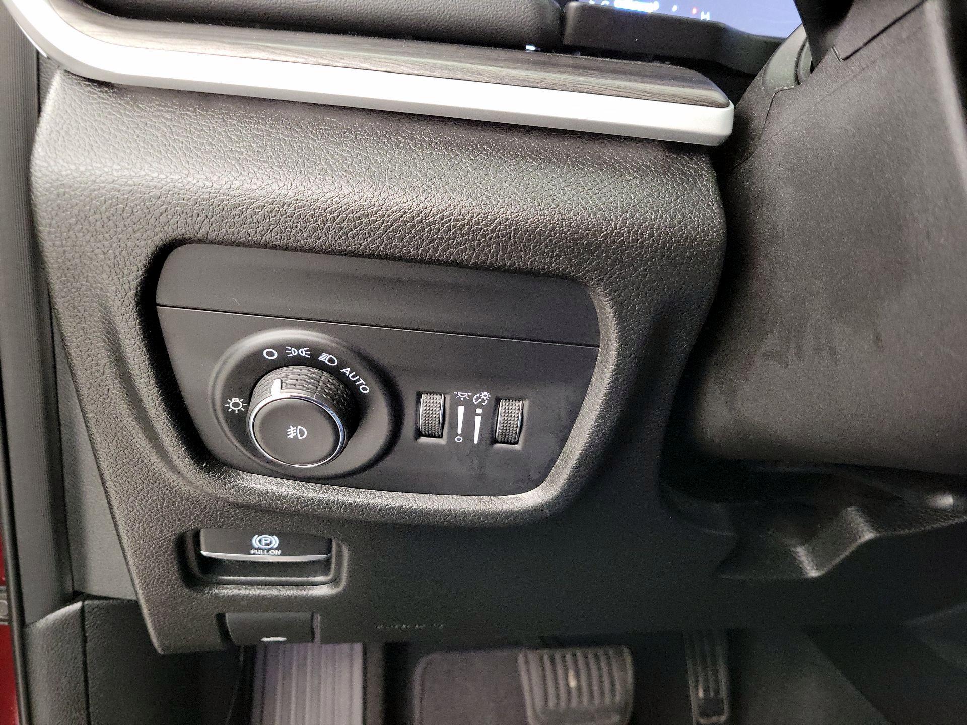 Thumbnail: 2023 Jeep Grand Cherokee - 13
