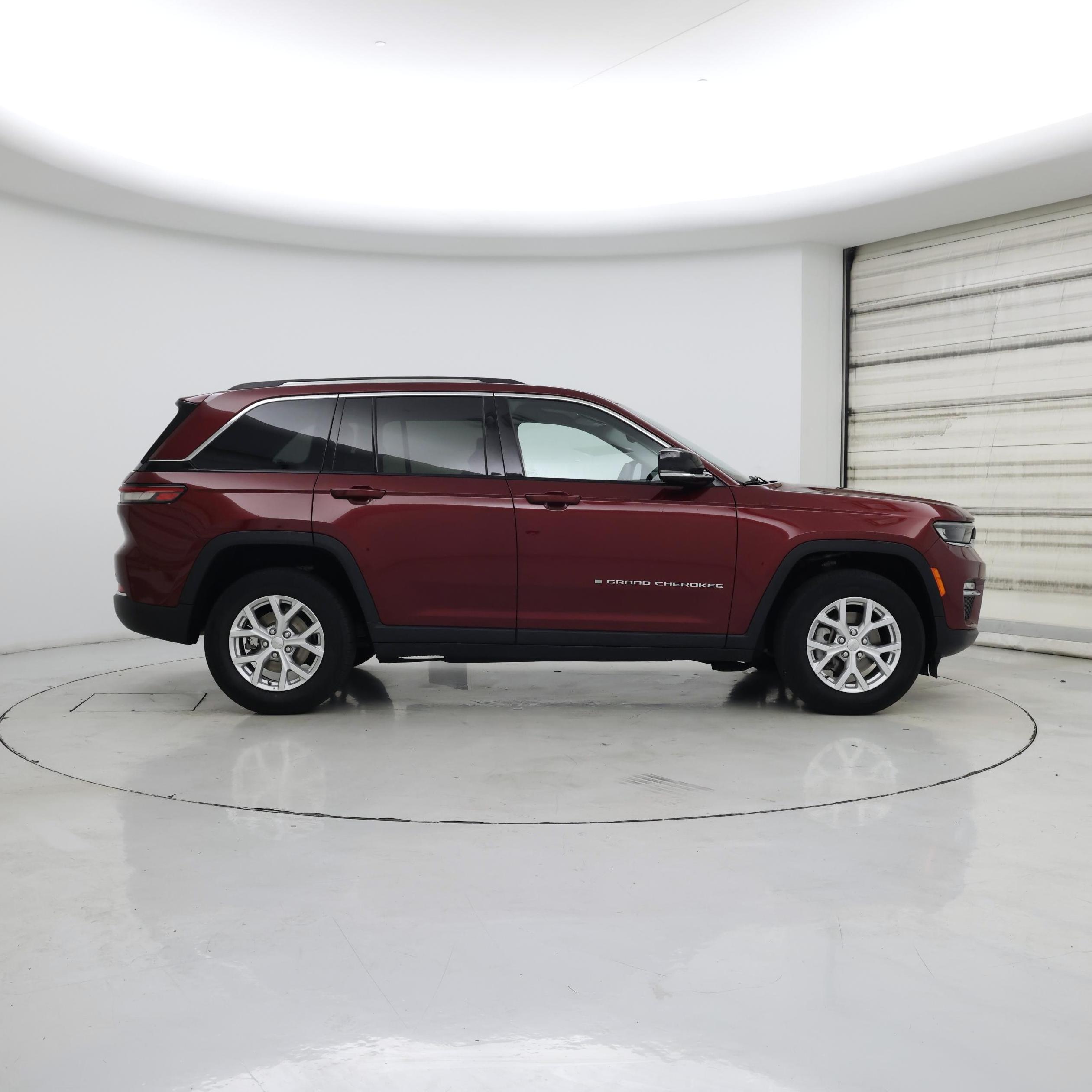 Thumbnail: 2023 Jeep Grand Cherokee - 7