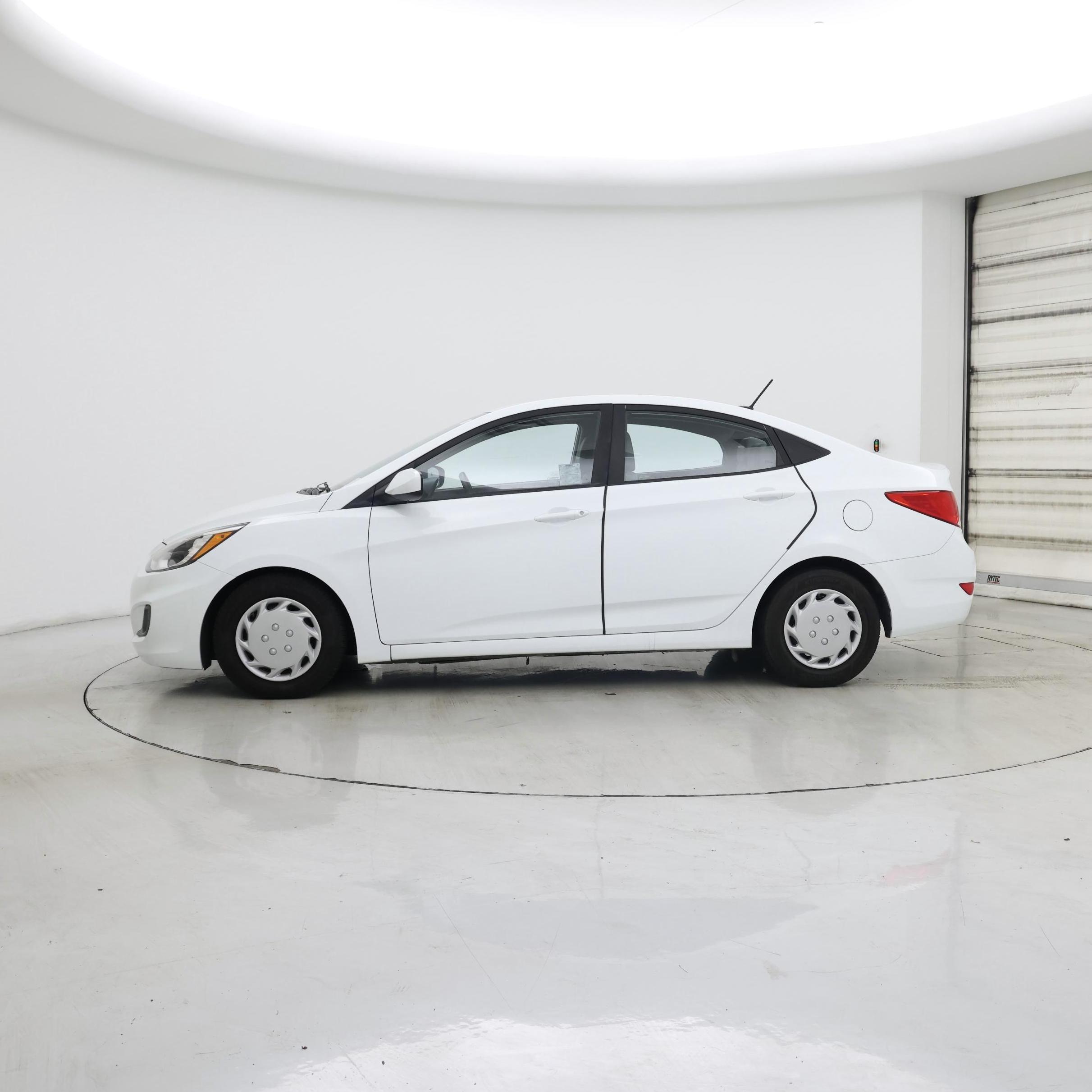 Thumbnail: 2016 Hyundai Accent - 3