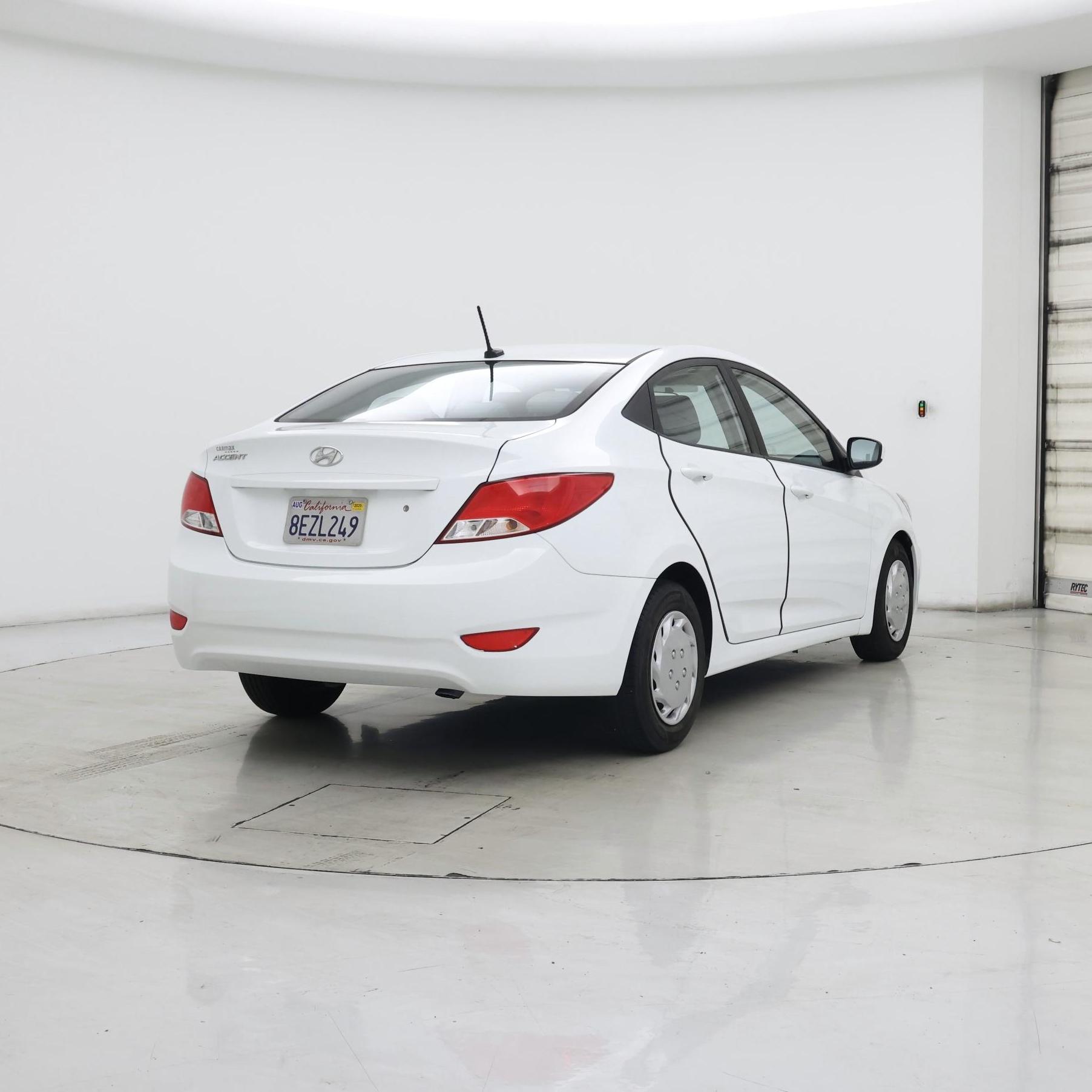 Thumbnail: 2016 Hyundai Accent - 8