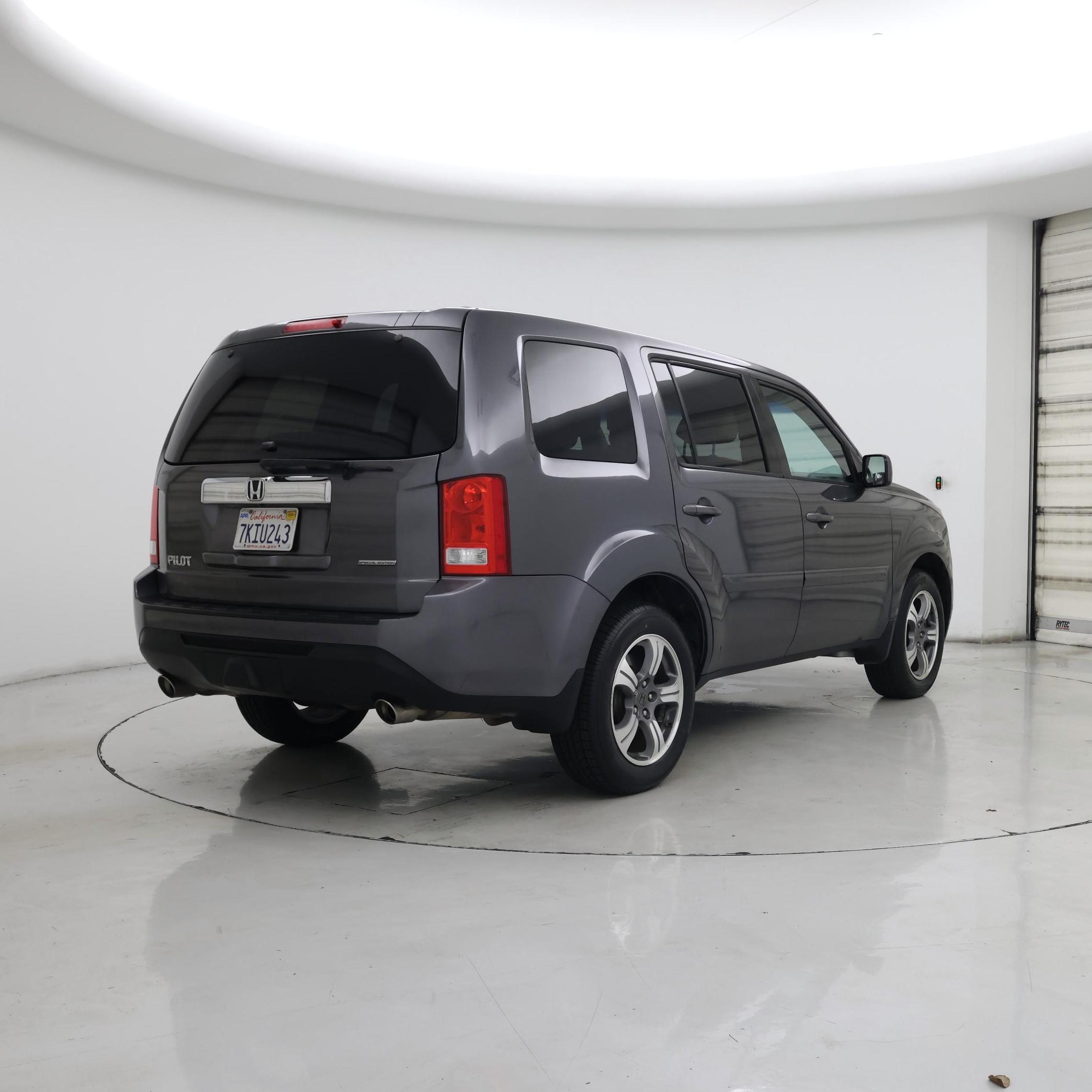 Thumbnail: 2015 Honda Pilot - 8