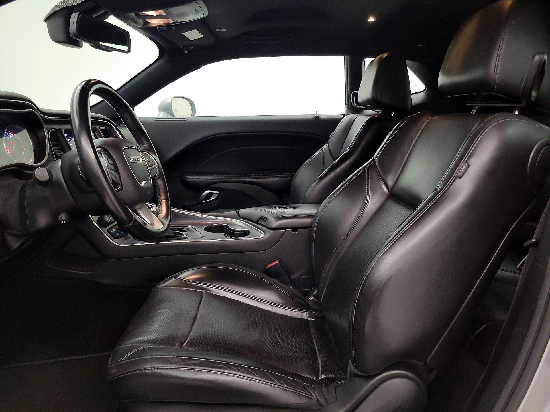 Thumbnail: 2017 Dodge Challenger - 11