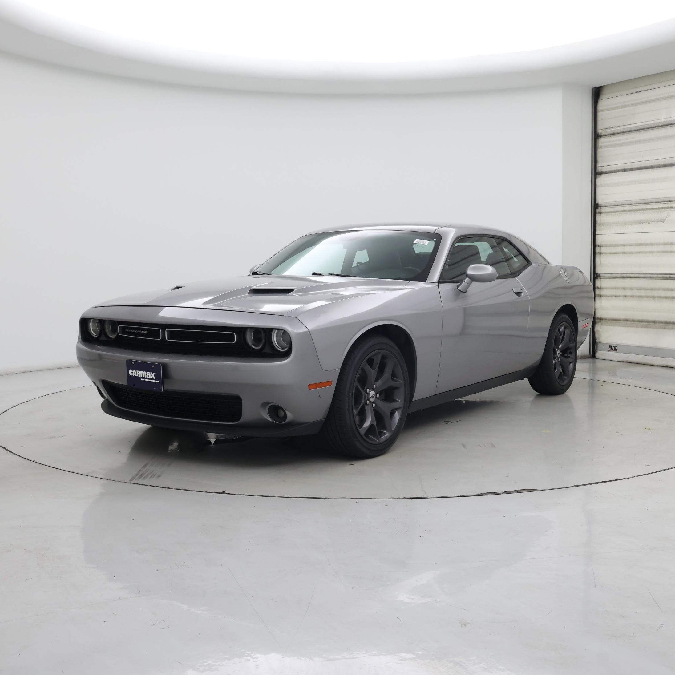 Thumbnail: 2017 Dodge Challenger - 4