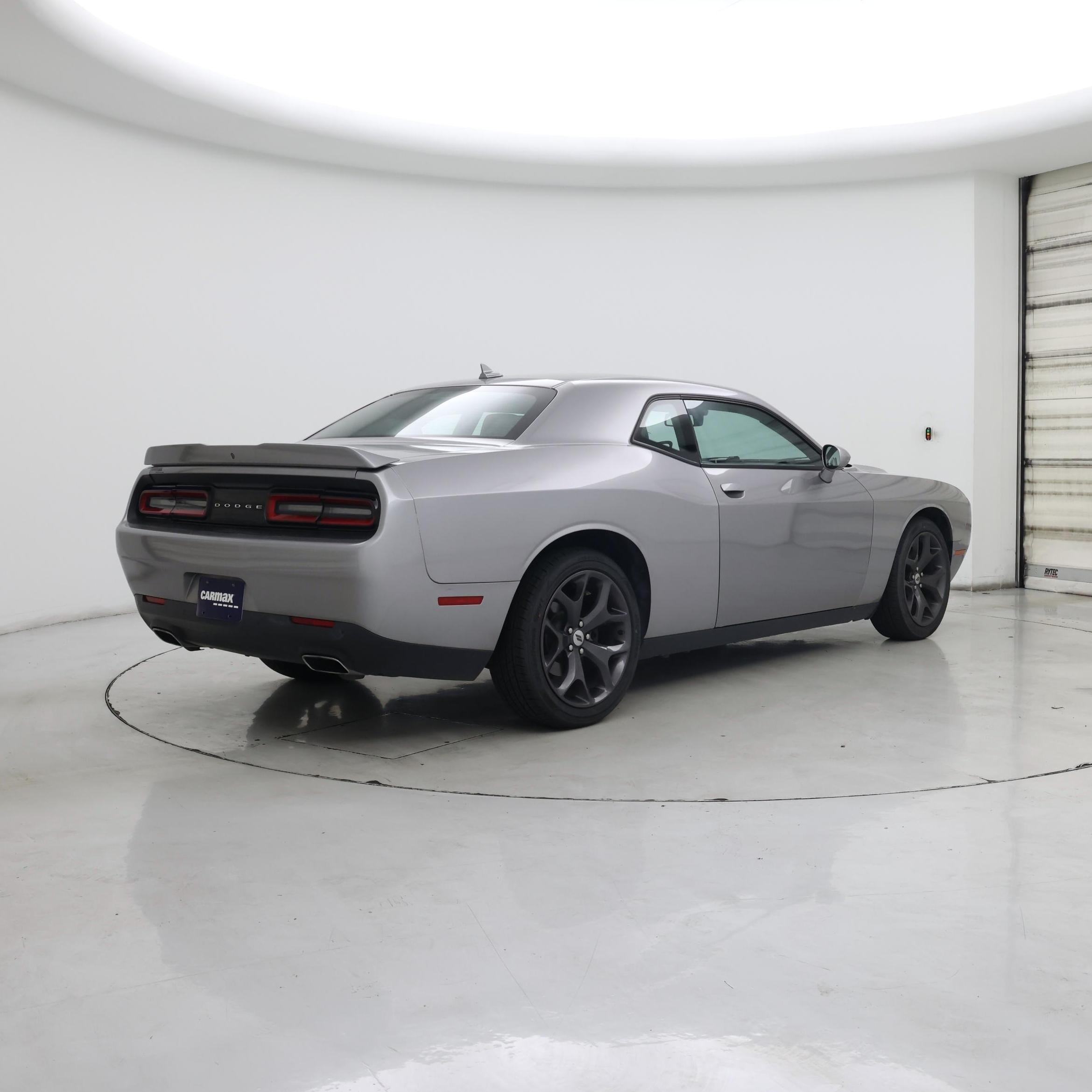 Thumbnail: 2017 Dodge Challenger - 8