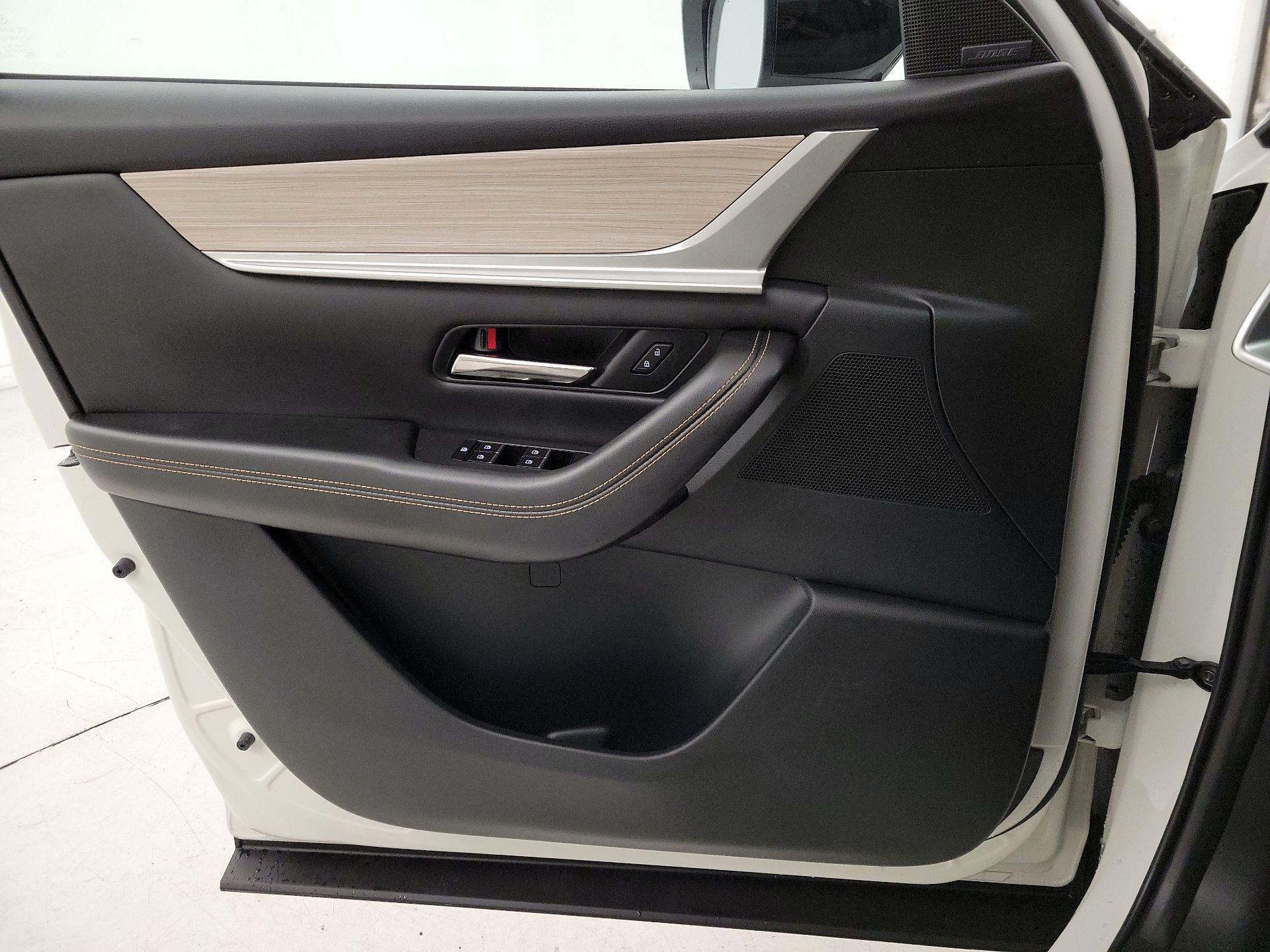 Thumbnail: 2025 Mazda CX-70 - 12