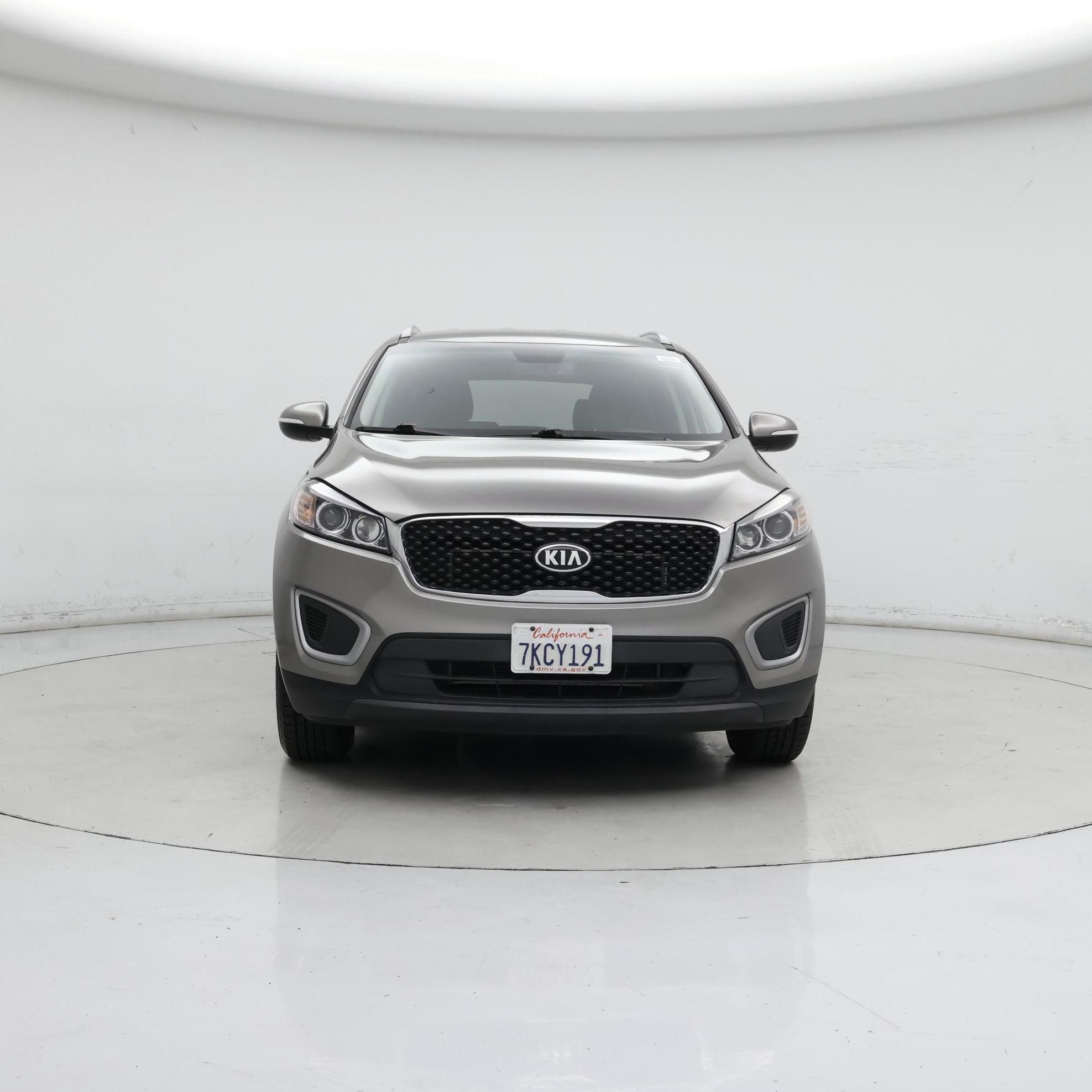 Thumbnail: 2016 Kia Sorento - 5