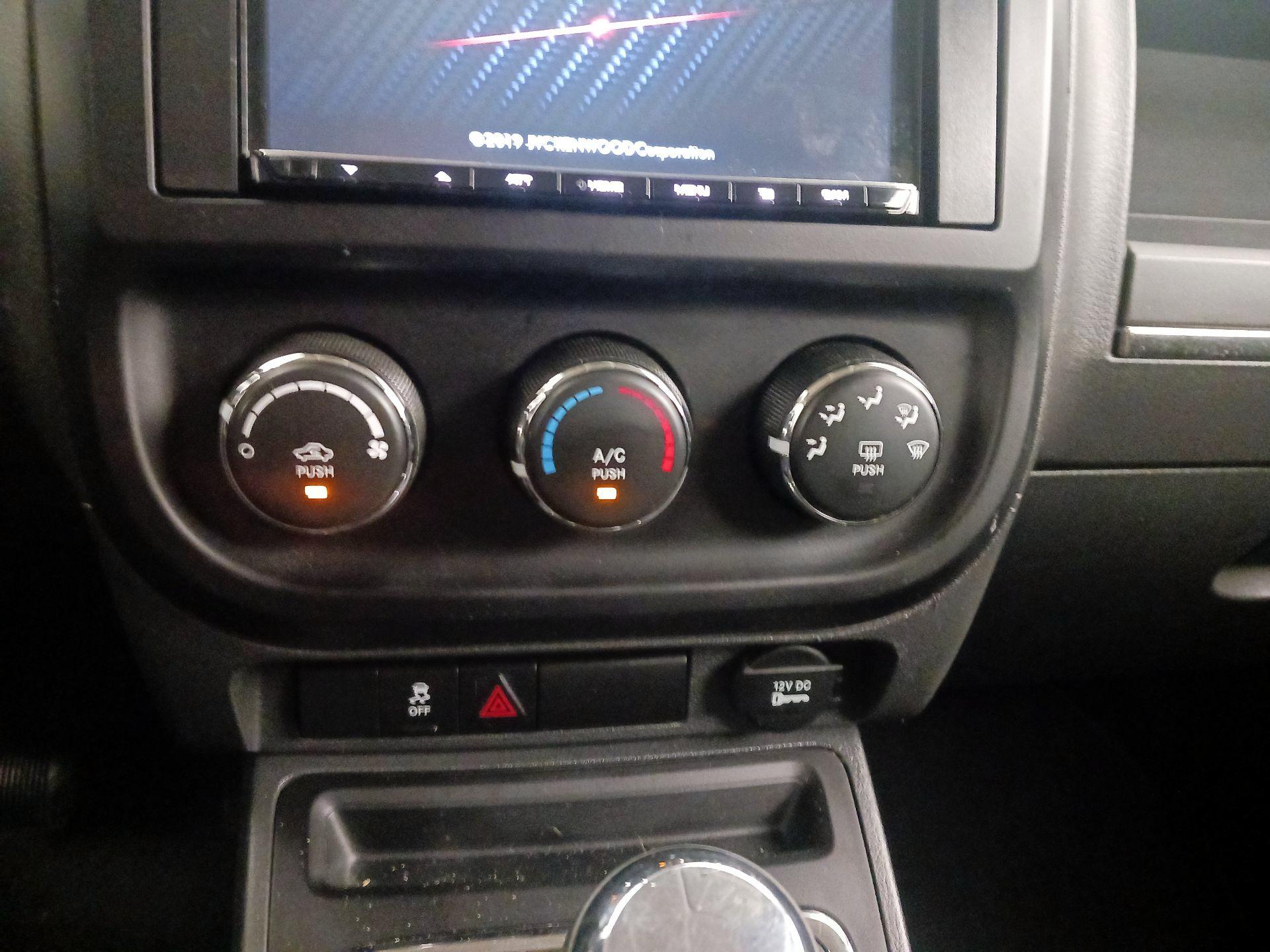 Thumbnail: 2016 Jeep Patriot - 14