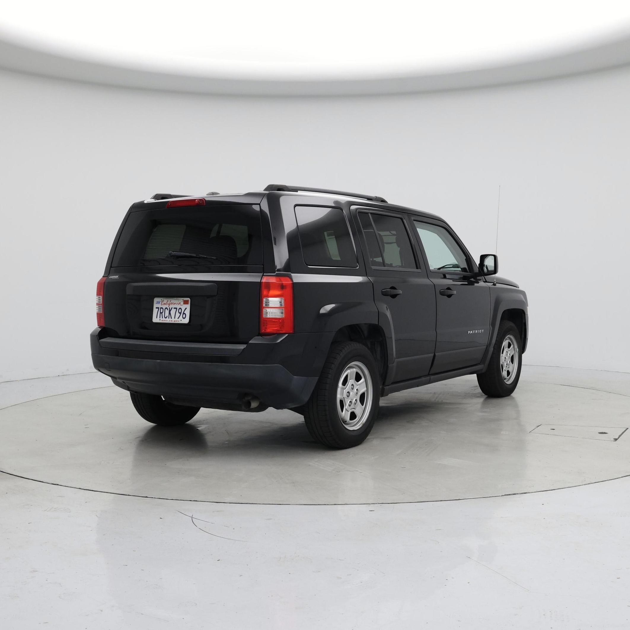 Thumbnail: 2016 Jeep Patriot - 8