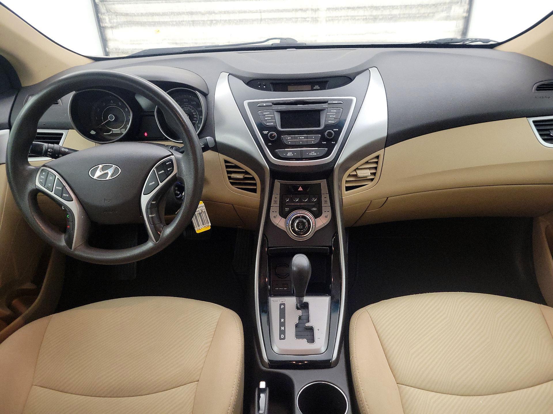 Thumbnail: 2013 Hyundai Elantra - 9