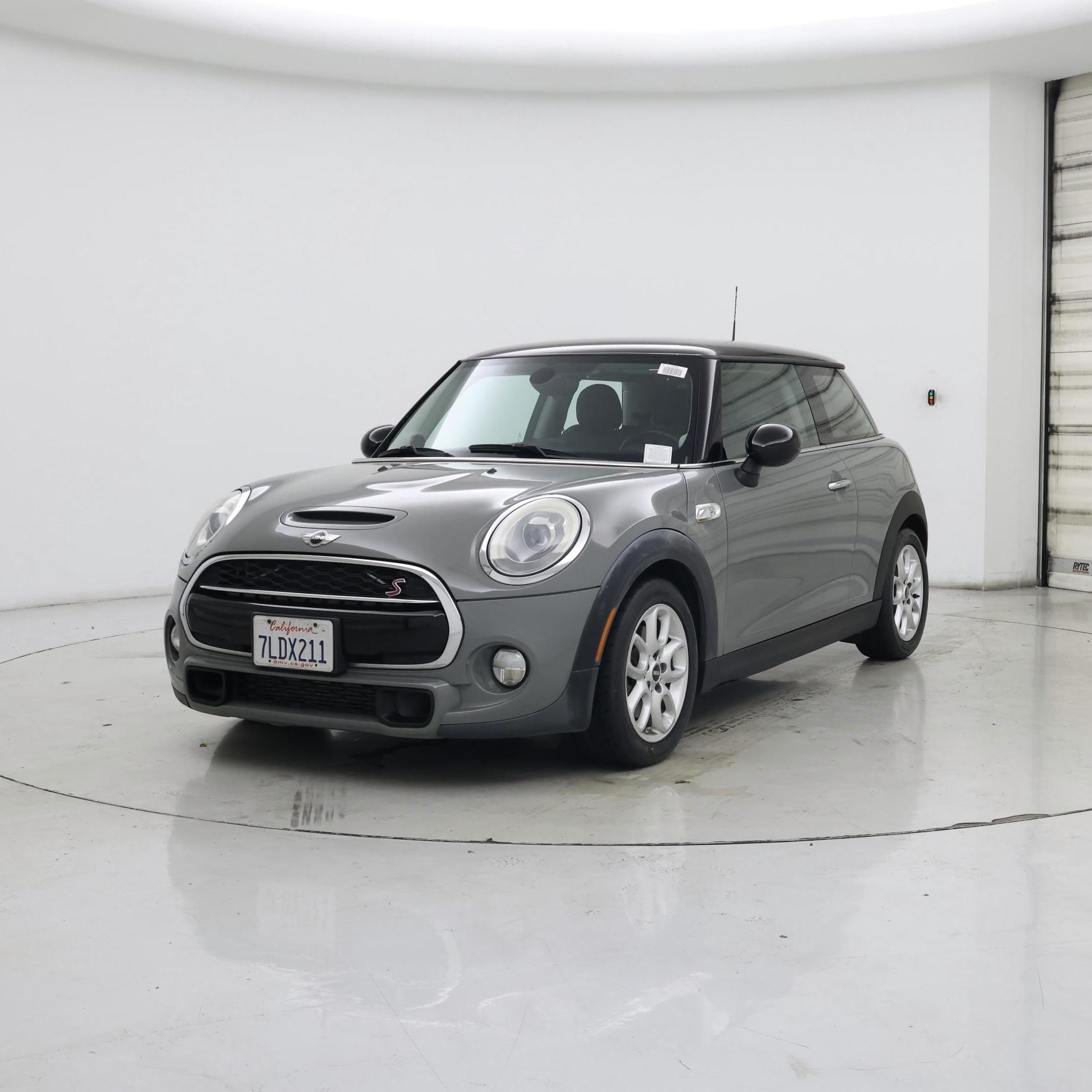 Thumbnail: 2015 MINI Cooper Hardtop - 4