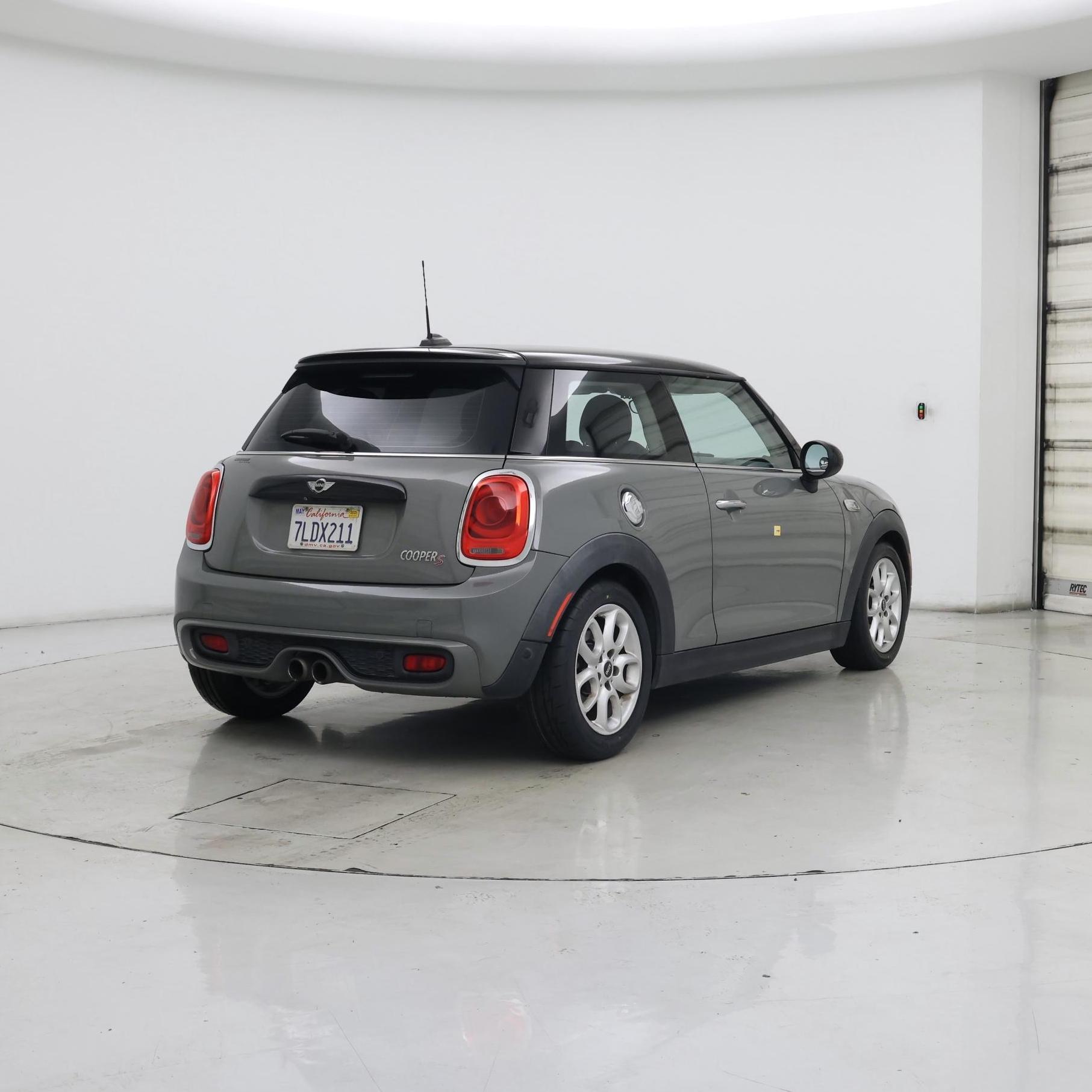 Thumbnail: 2015 MINI Cooper Hardtop - 8