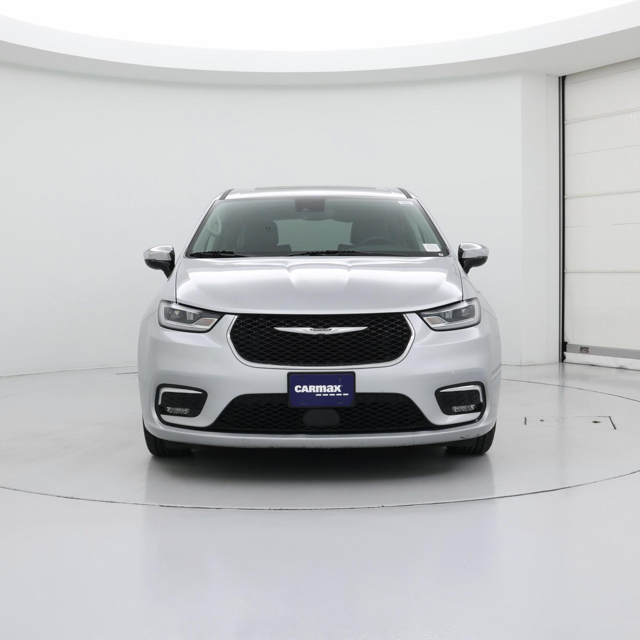 Thumbnail: 2023 Chrysler Pacifica - 5