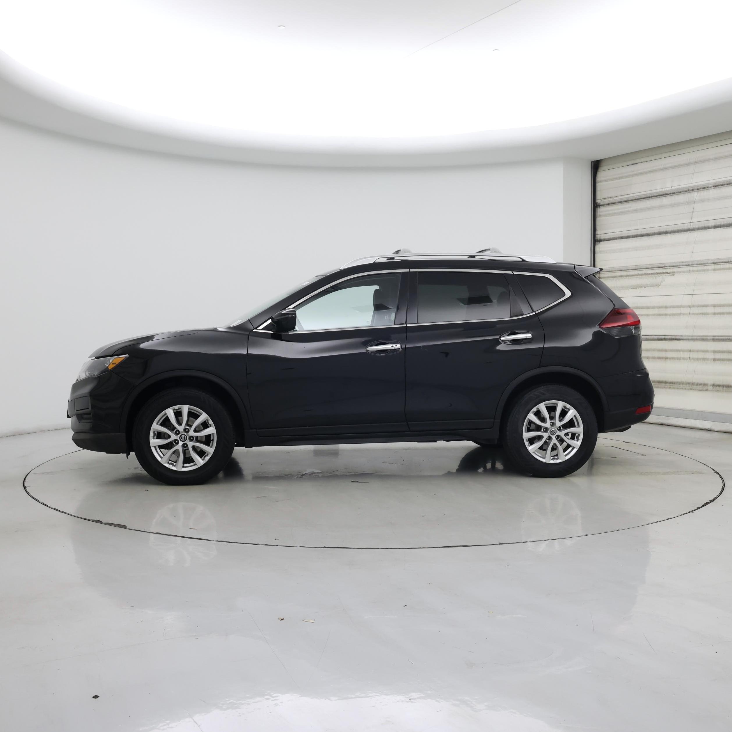 Thumbnail: 2019 Nissan Rogue - 3