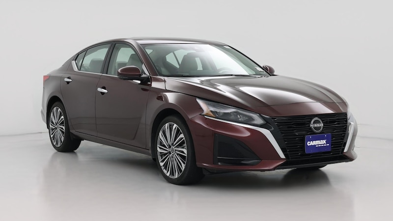 2024 Nissan Altima SL Hero Image