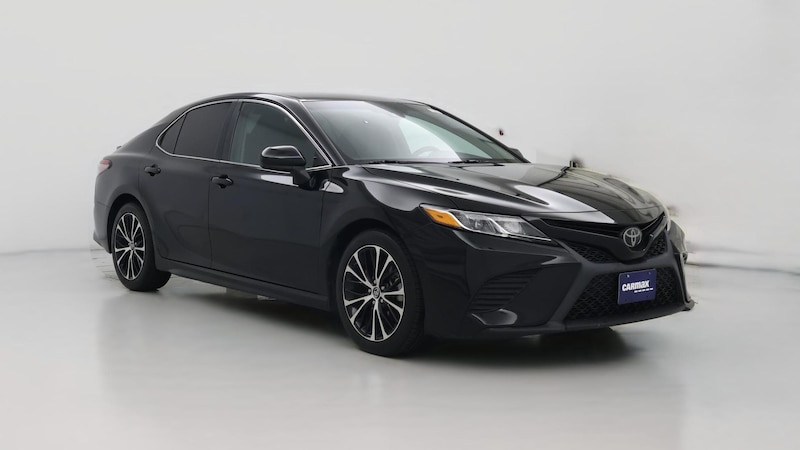 2018 Toyota Camry SE Hero Image