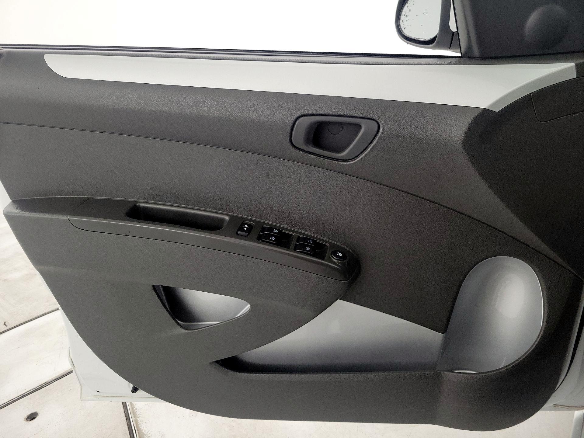 Thumbnail: 2016 Chevrolet Spark - 12