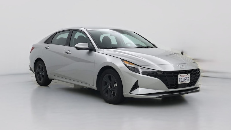 2021 Hyundai Elantra SEL Hero Image