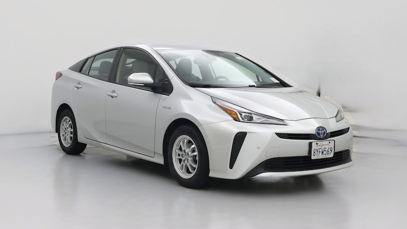 2021 Toyota Prius LE Hero Image