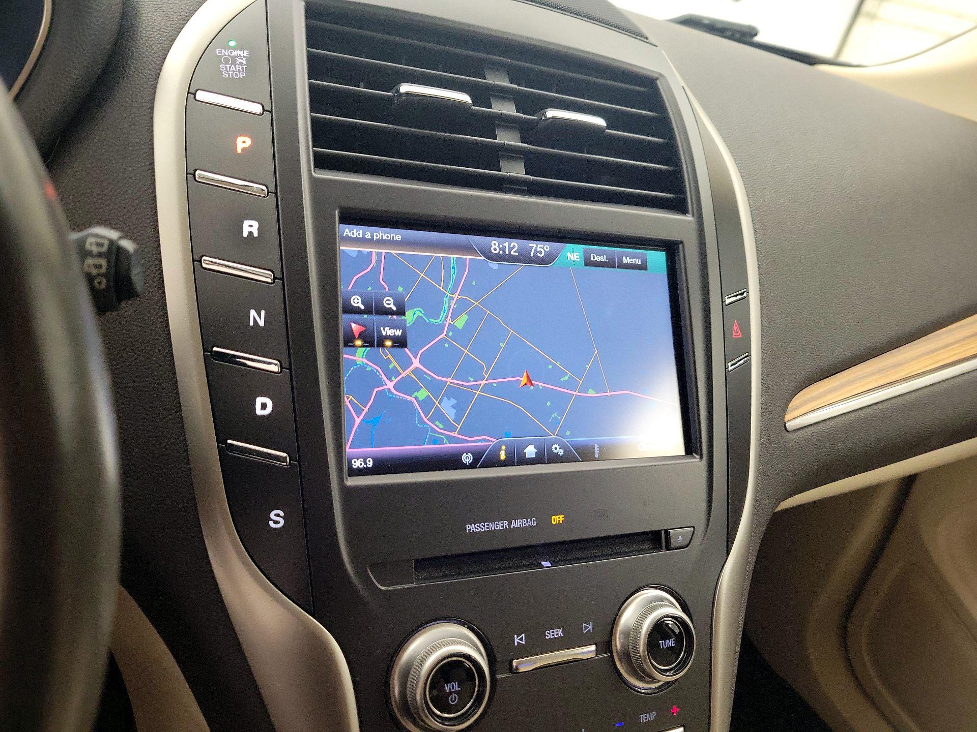 Thumbnail: 2015 Lincoln MKC - 14