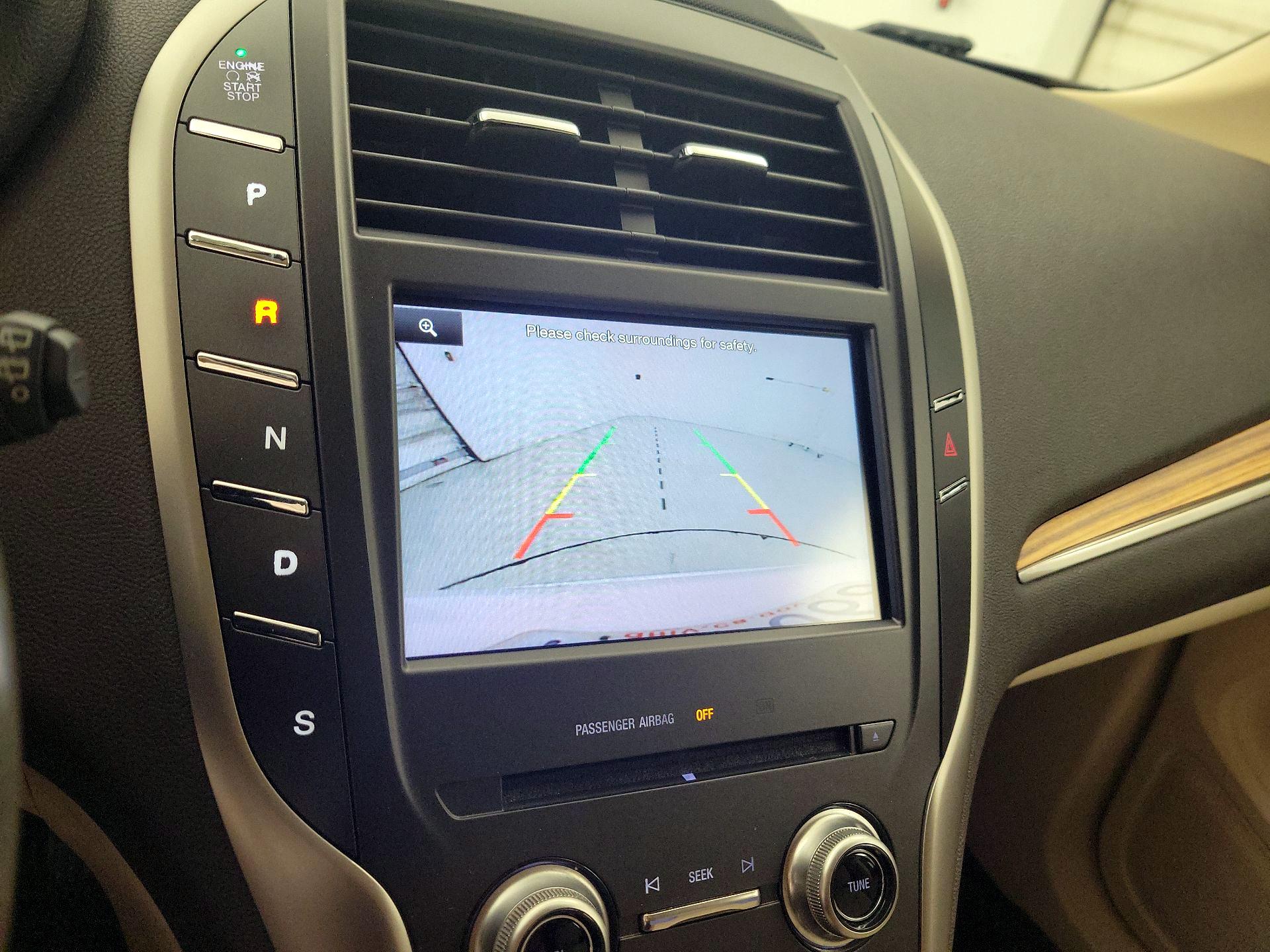 Thumbnail: 2015 Lincoln MKC - 15
