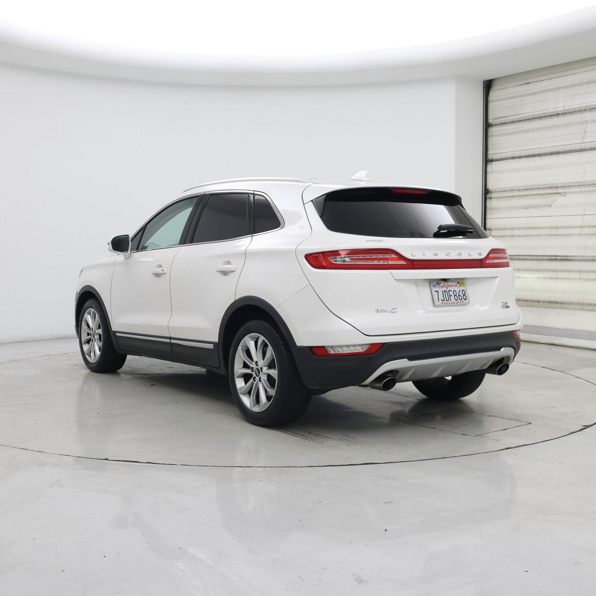 Thumbnail: 2015 Lincoln MKC - 2