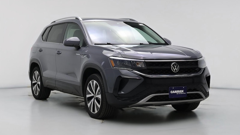 2022 Volkswagen Taos SE Hero Image
