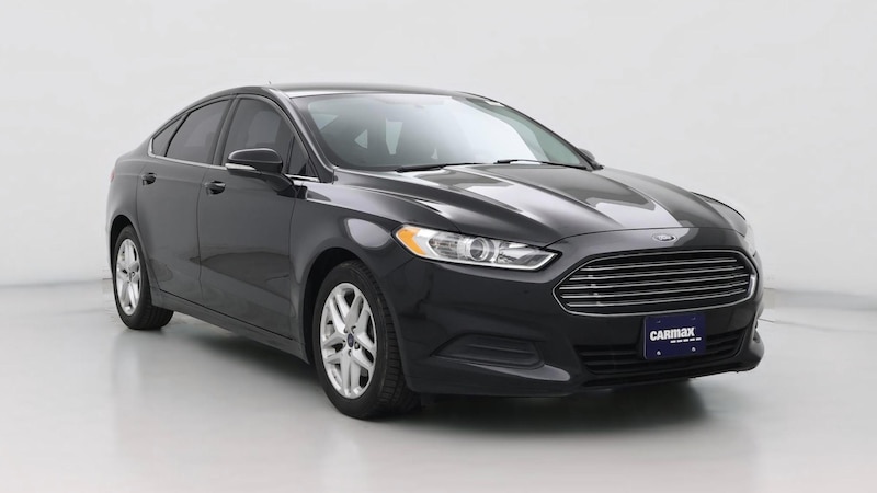 2015 Ford Fusion SE Hero Image