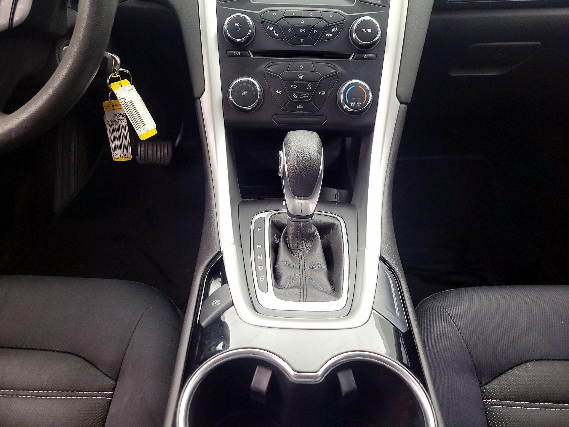 Thumbnail: 2015 Ford Fusion - 17