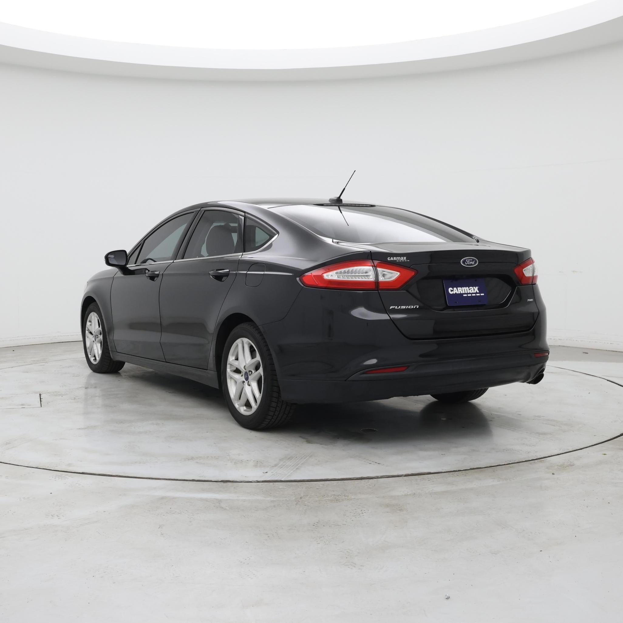 Thumbnail: 2015 Ford Fusion - 2
