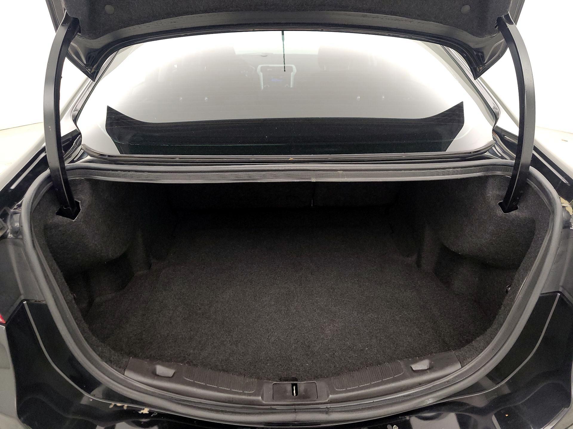 Thumbnail: 2015 Ford Fusion - 20