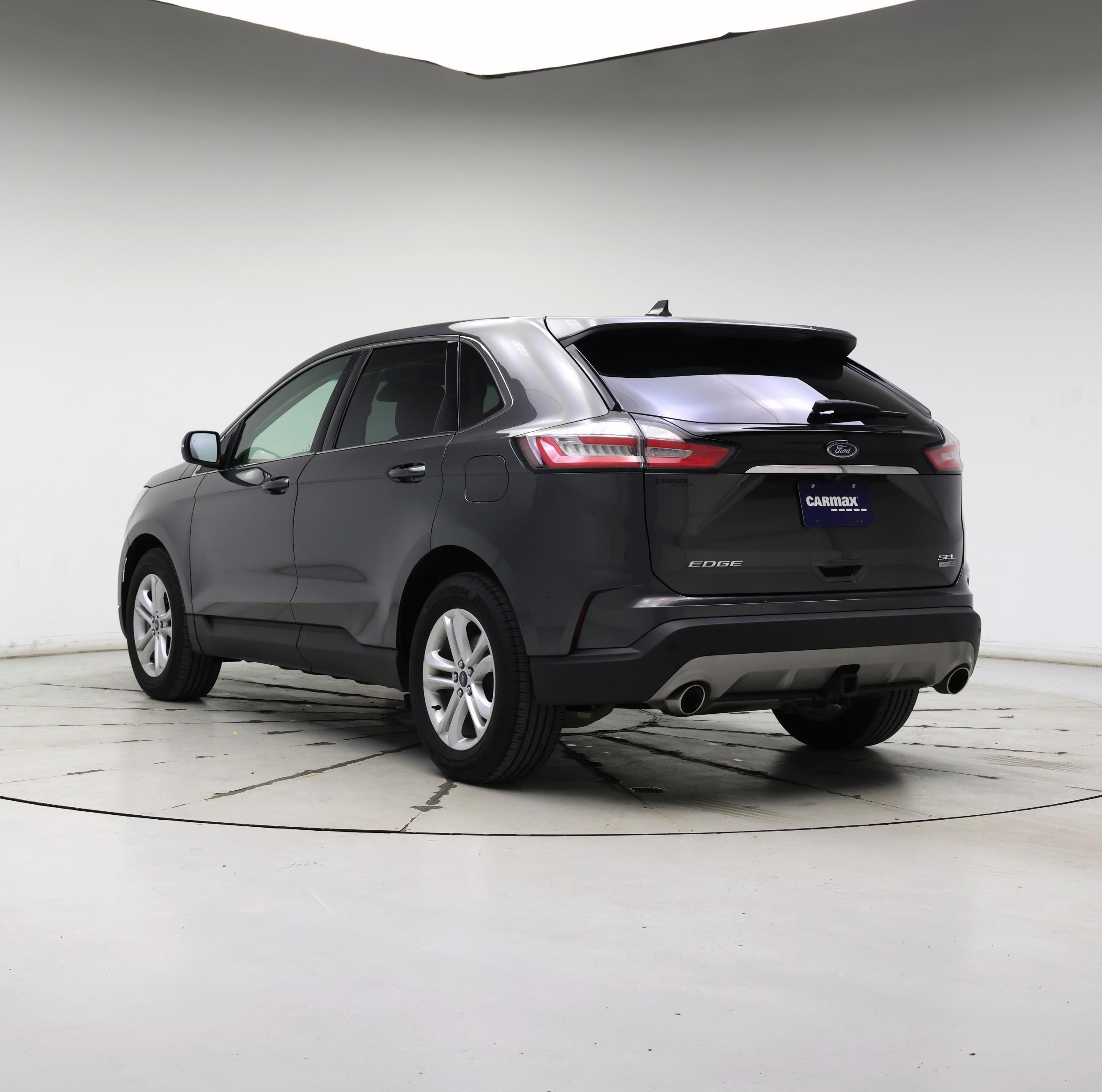 Thumbnail: 2019 Ford Edge - 2