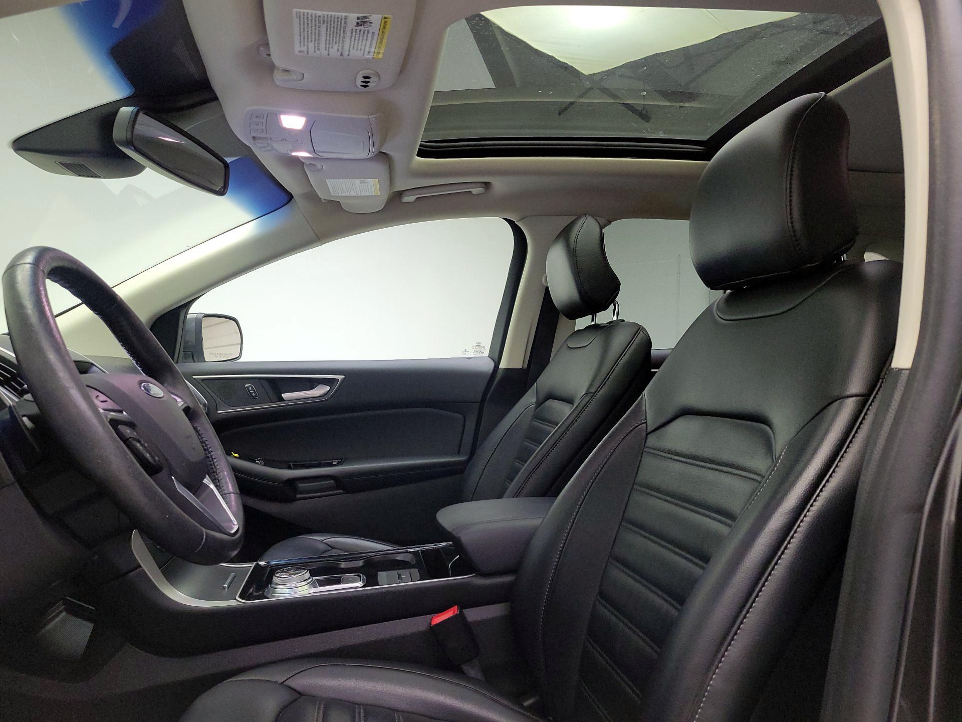 Thumbnail: 2019 Ford Edge - 19