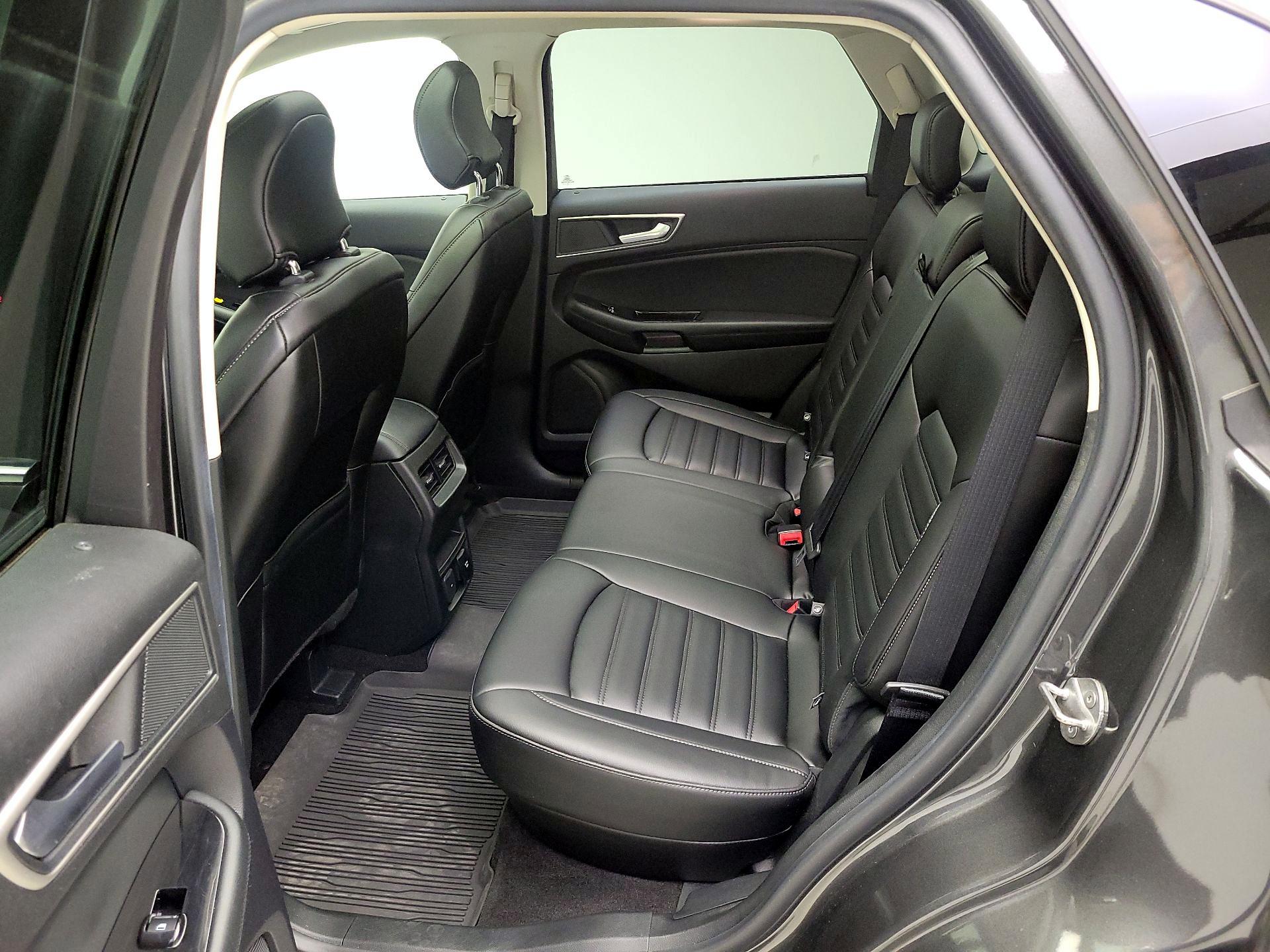 Thumbnail: 2019 Ford Edge - 20