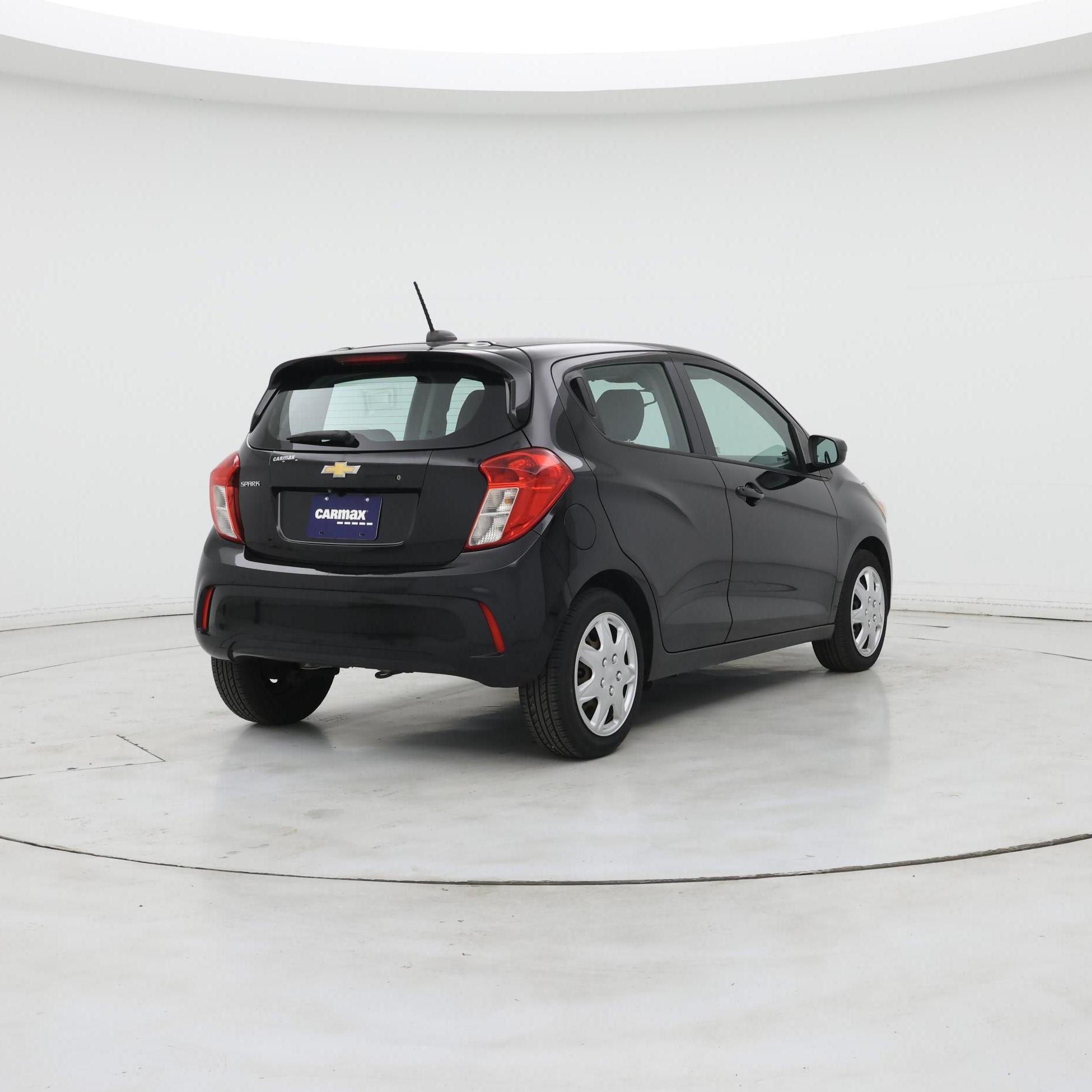 Thumbnail: 2017 Chevrolet Spark - 8