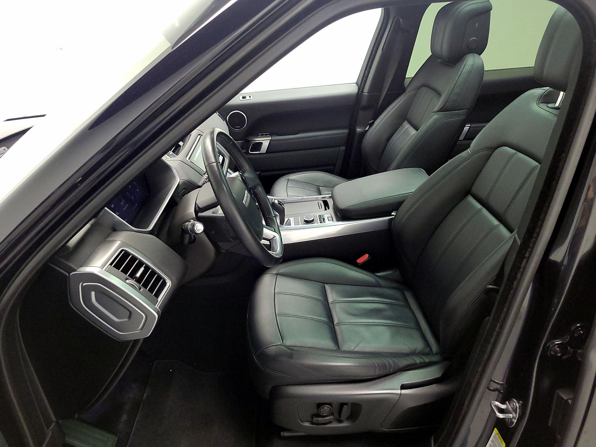 Thumbnail: 2020 Land Rover Range Rover Sport - 11
