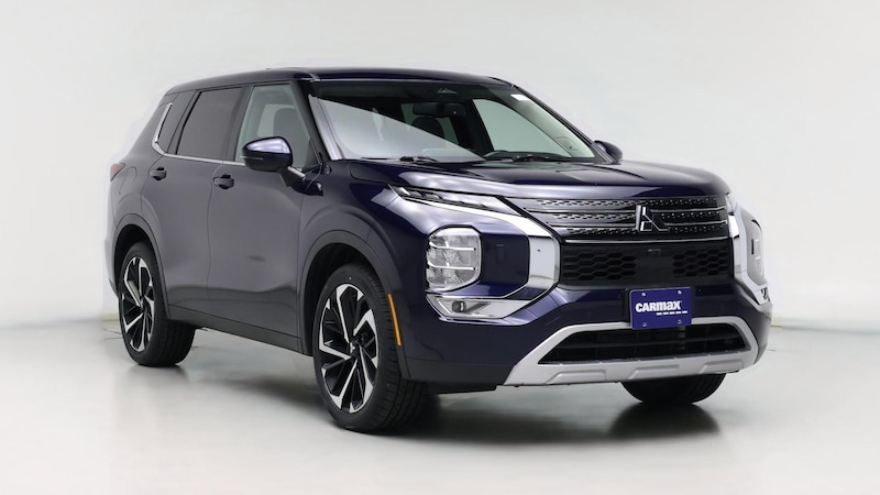 2022 Mitsubishi Outlander SE Hero Image