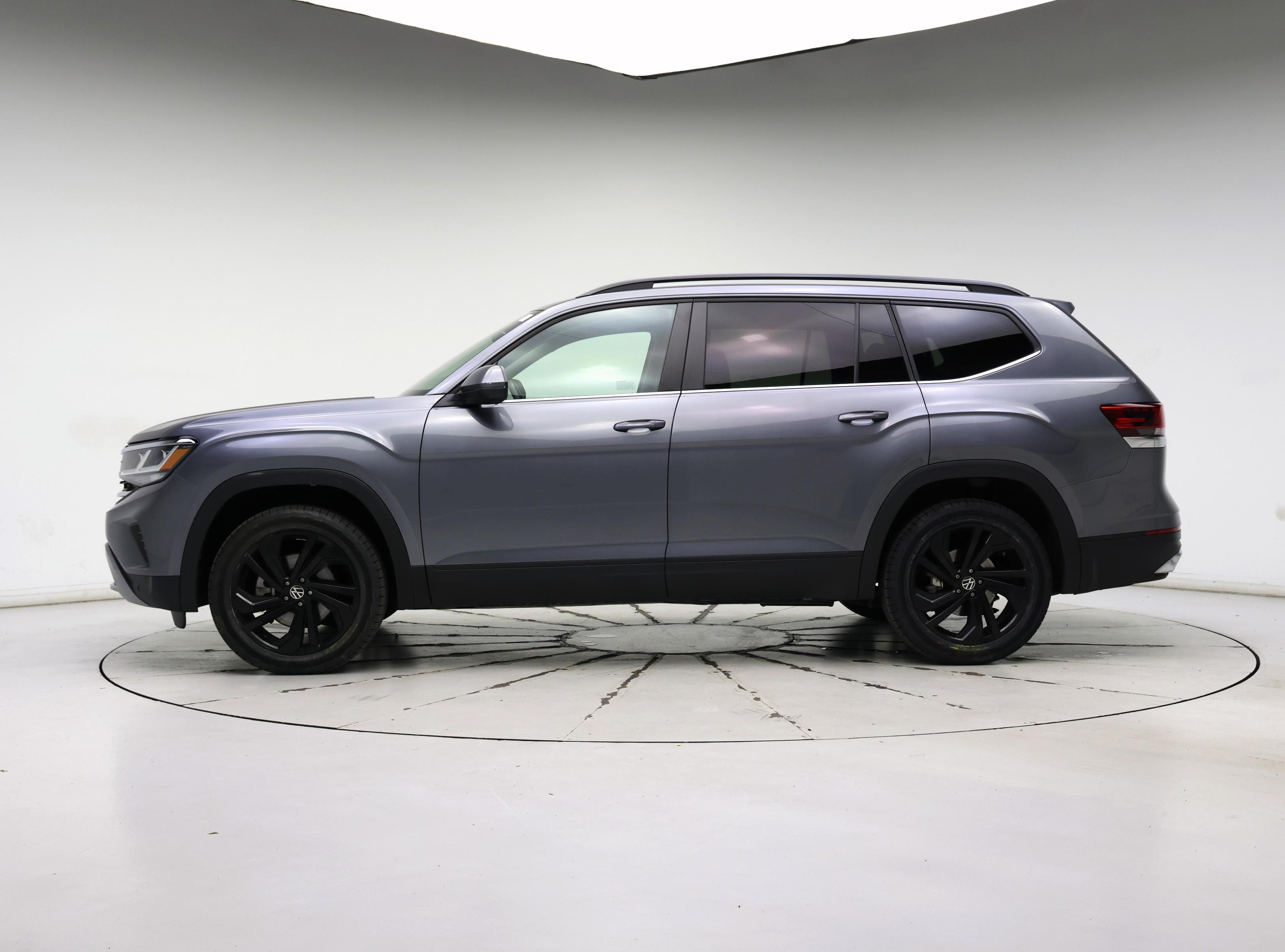 Thumbnail: 2022 Volkswagen Atlas - 3