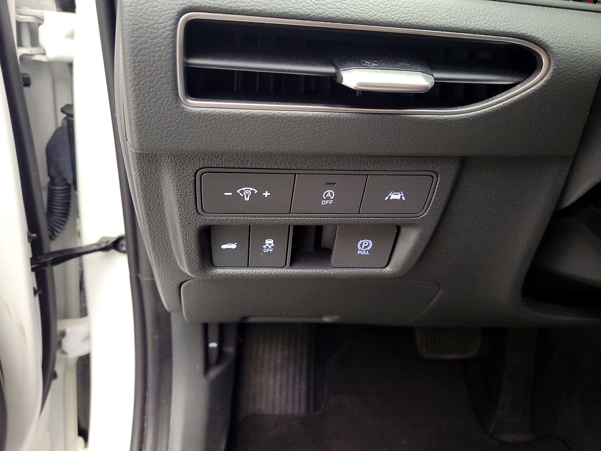 Thumbnail: 2023 Hyundai Sonata - 13