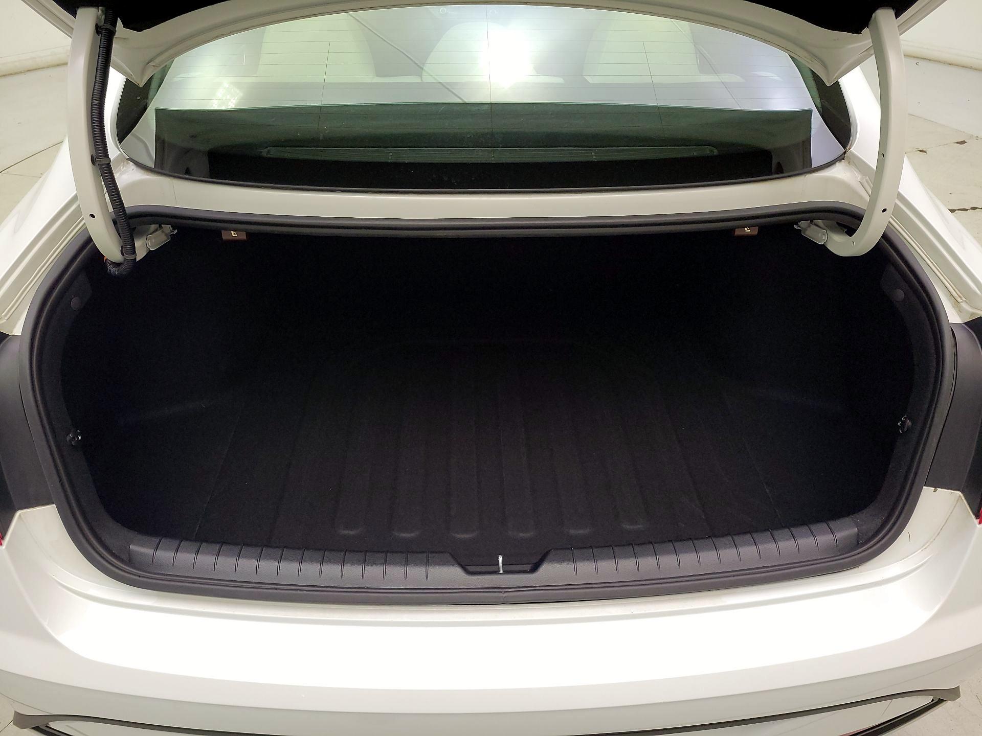 Thumbnail: 2023 Hyundai Sonata - 20