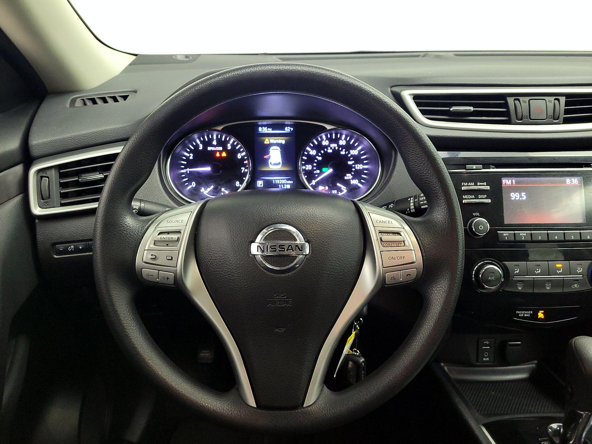 Thumbnail: 2016 Nissan Rogue - 10